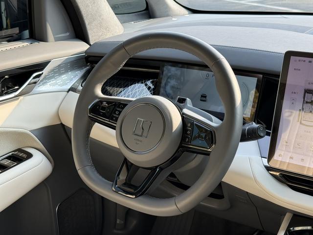 Zeekr 2023 car image #19