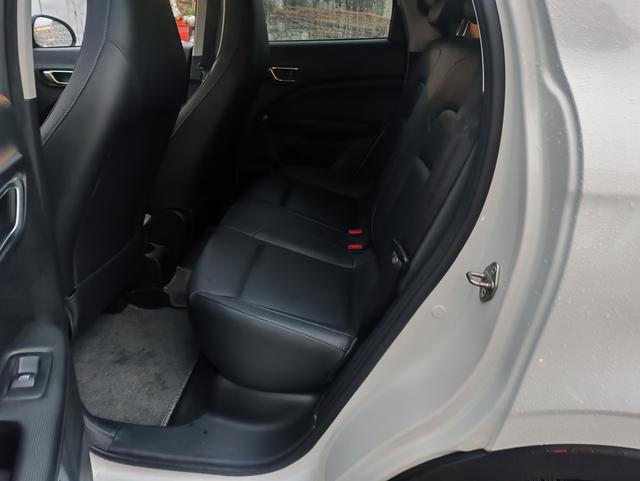 零跑汽车 零跑T03 2021 汽车图片 #19