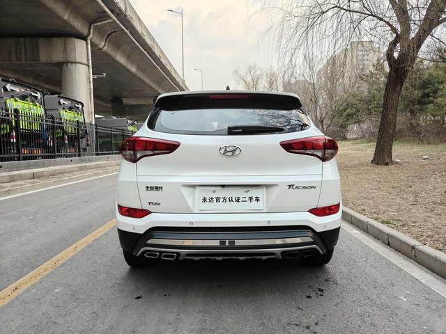 Hyundai Tucson 2016 car image #19