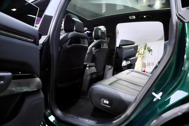 极氪 极氪7X 2024 汽车图片 #19