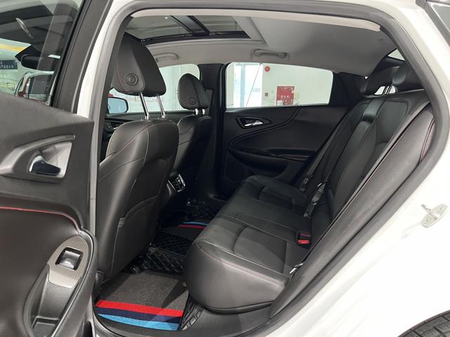 Chevrolet Malibu XL 2021 immagine di auto #19