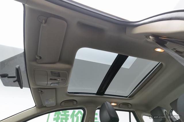 Suzuki S-Cross 2014 صورة سيارة #19