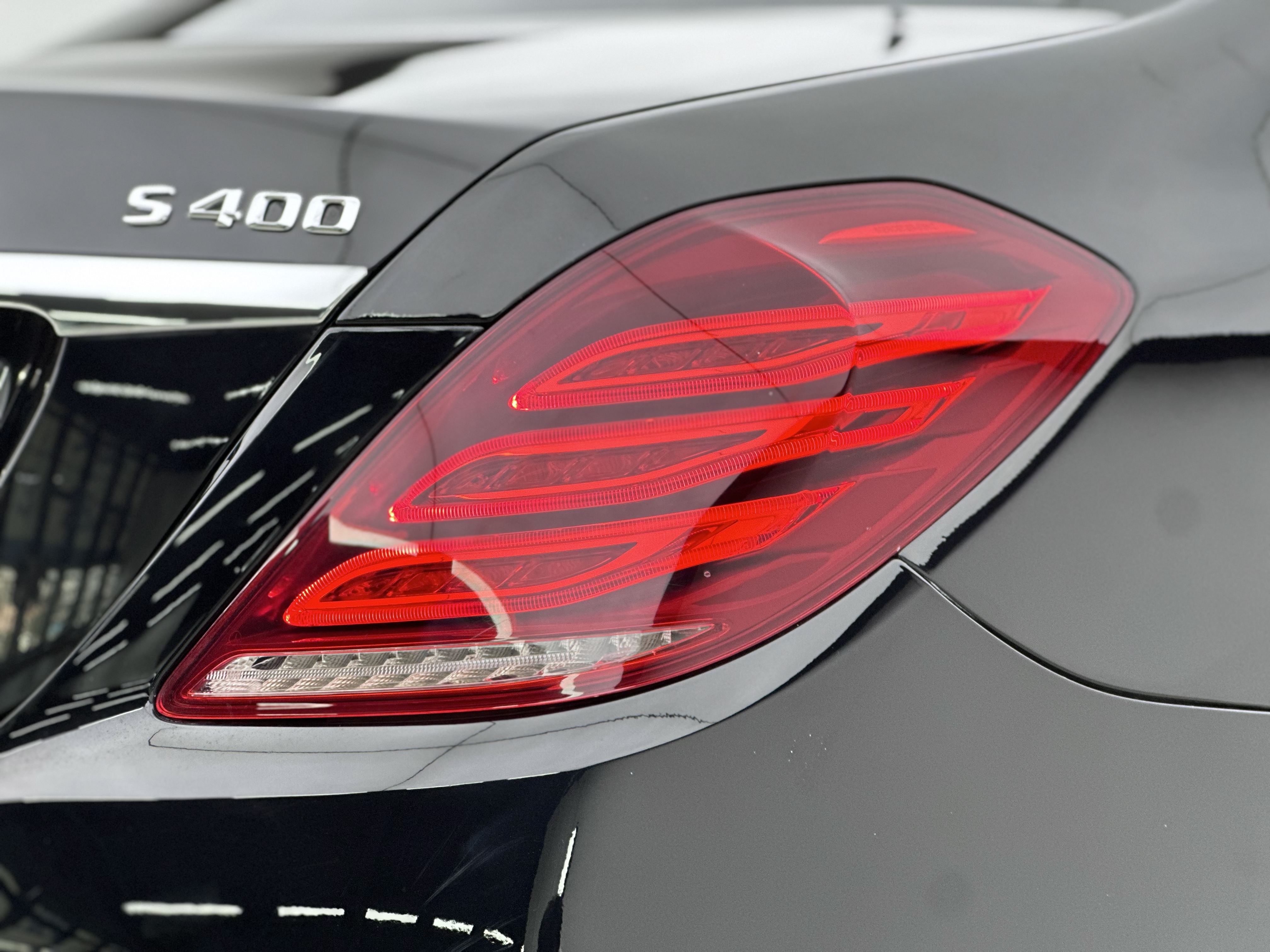 Mercedes-Benz Maybach S Class 2016 car image #19