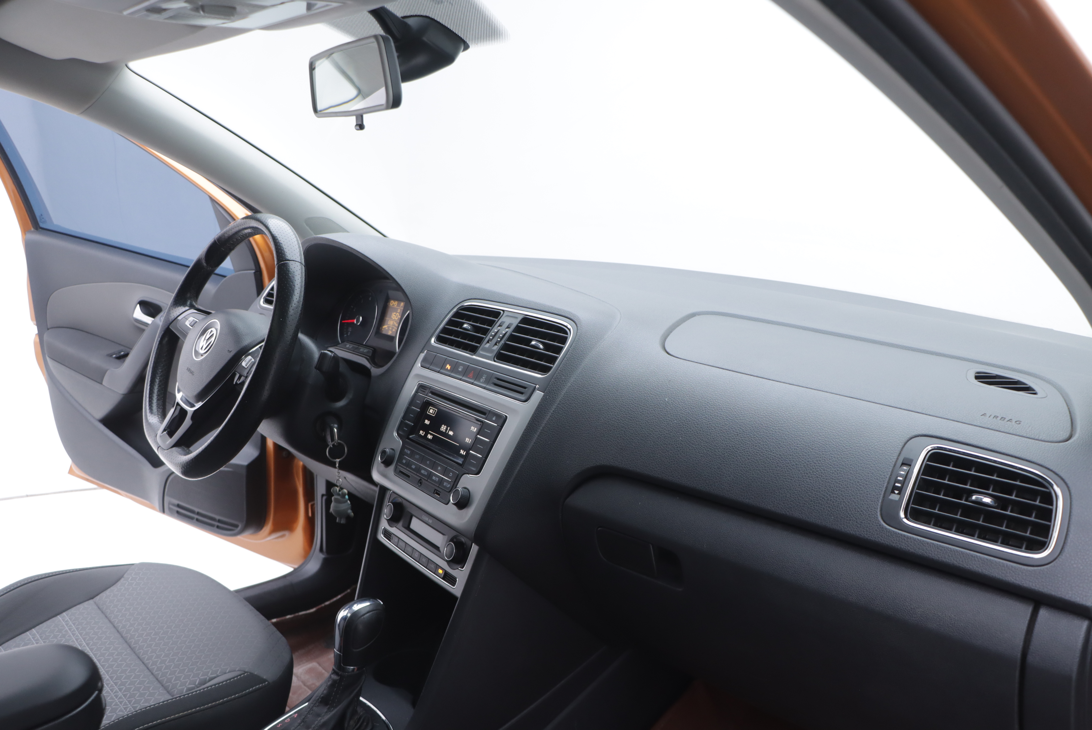 Volkswagen Polo 2016 immagine di auto #19