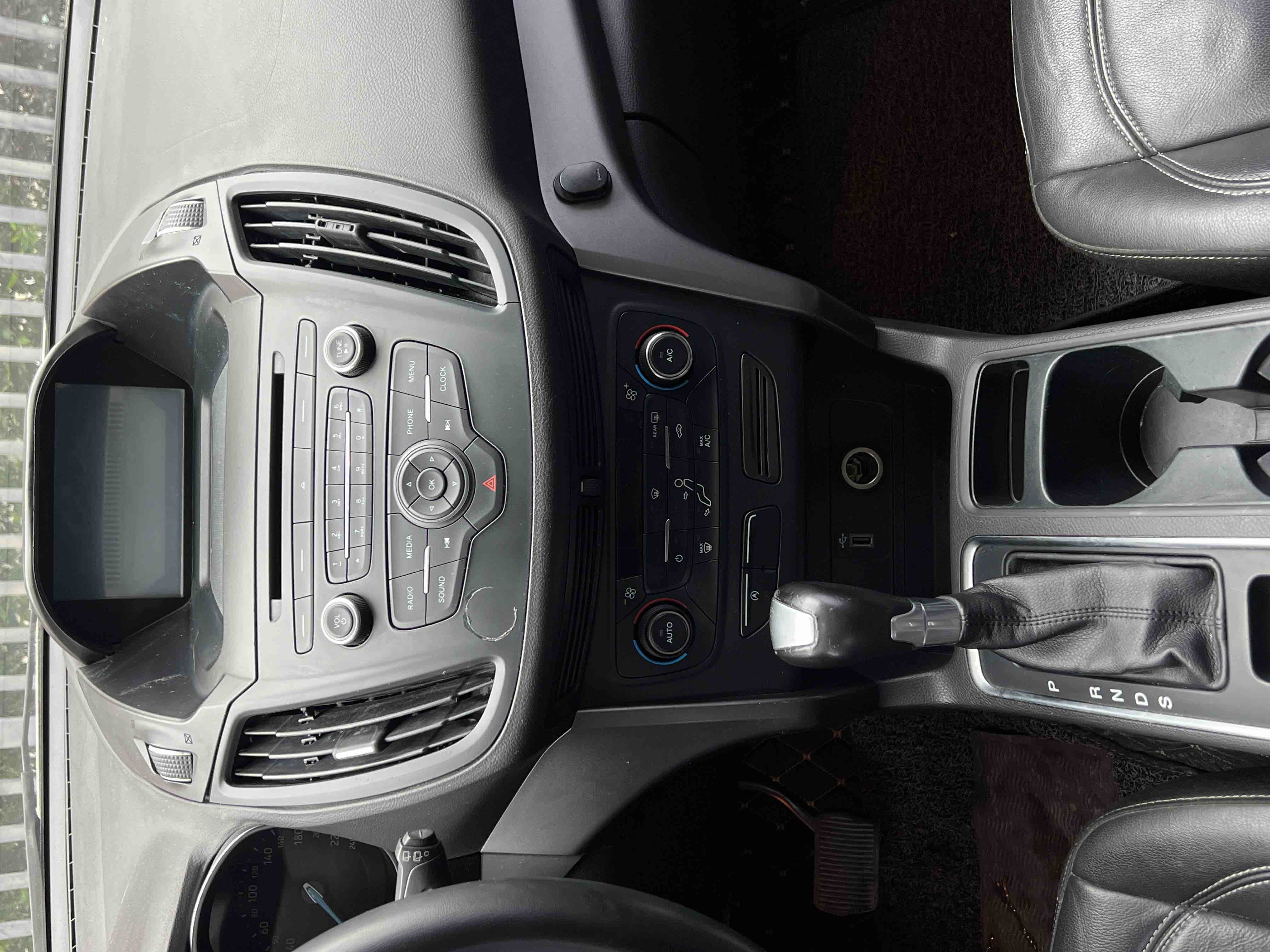 Ford Kuga 2017 car image #19