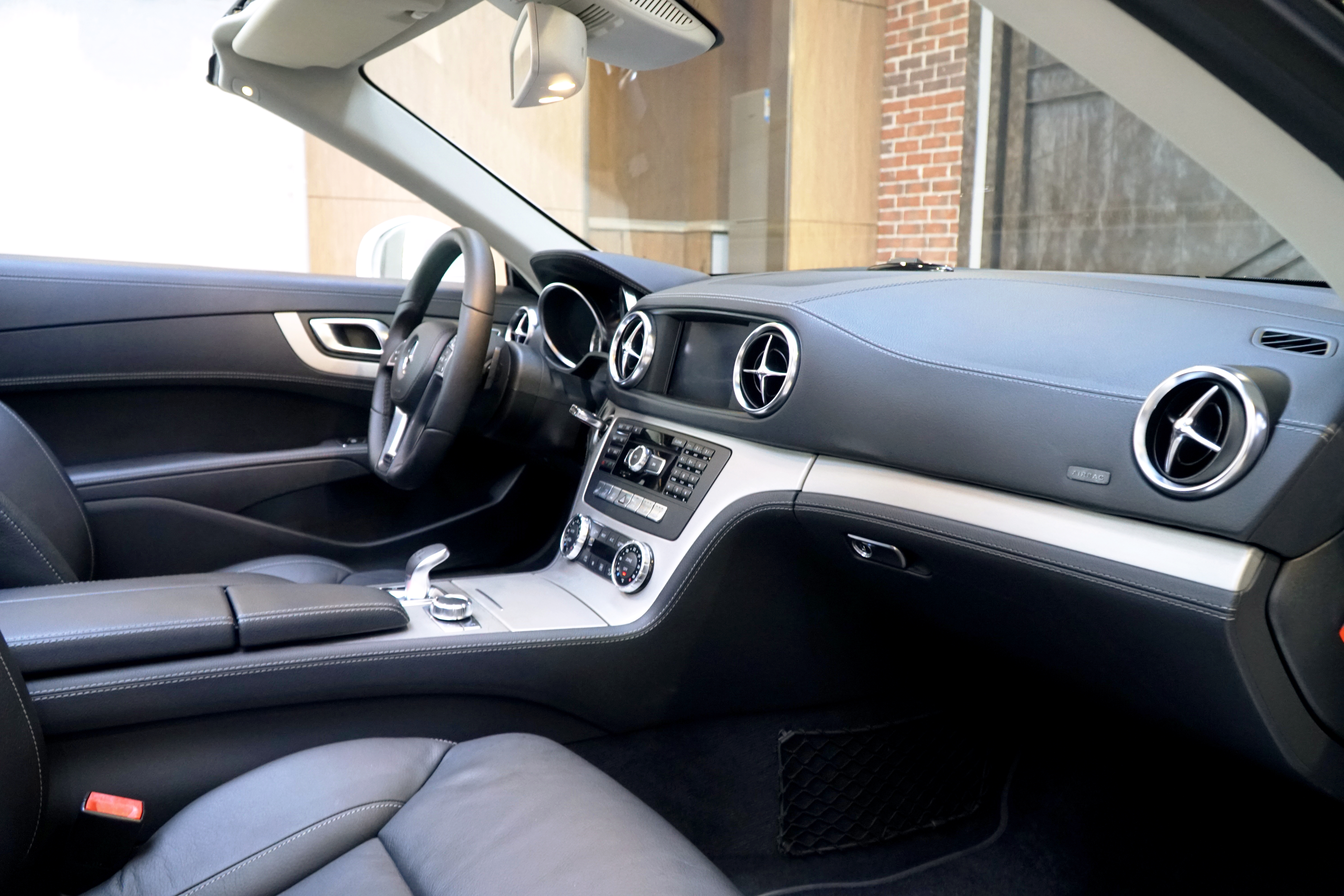 Mercedes-Benz SL Class 2013 car image #19