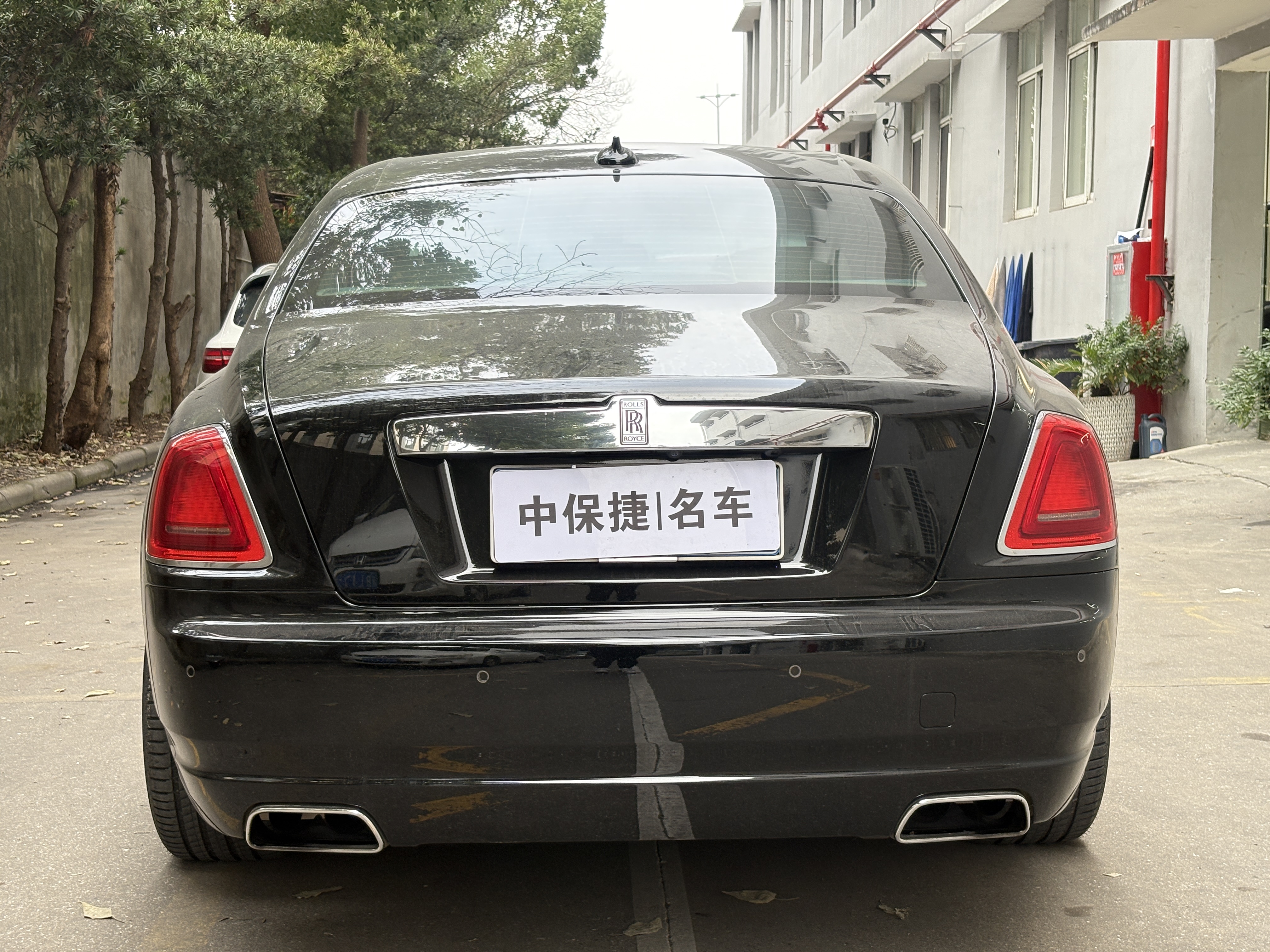 Rolls-Royce 2012 car image #19