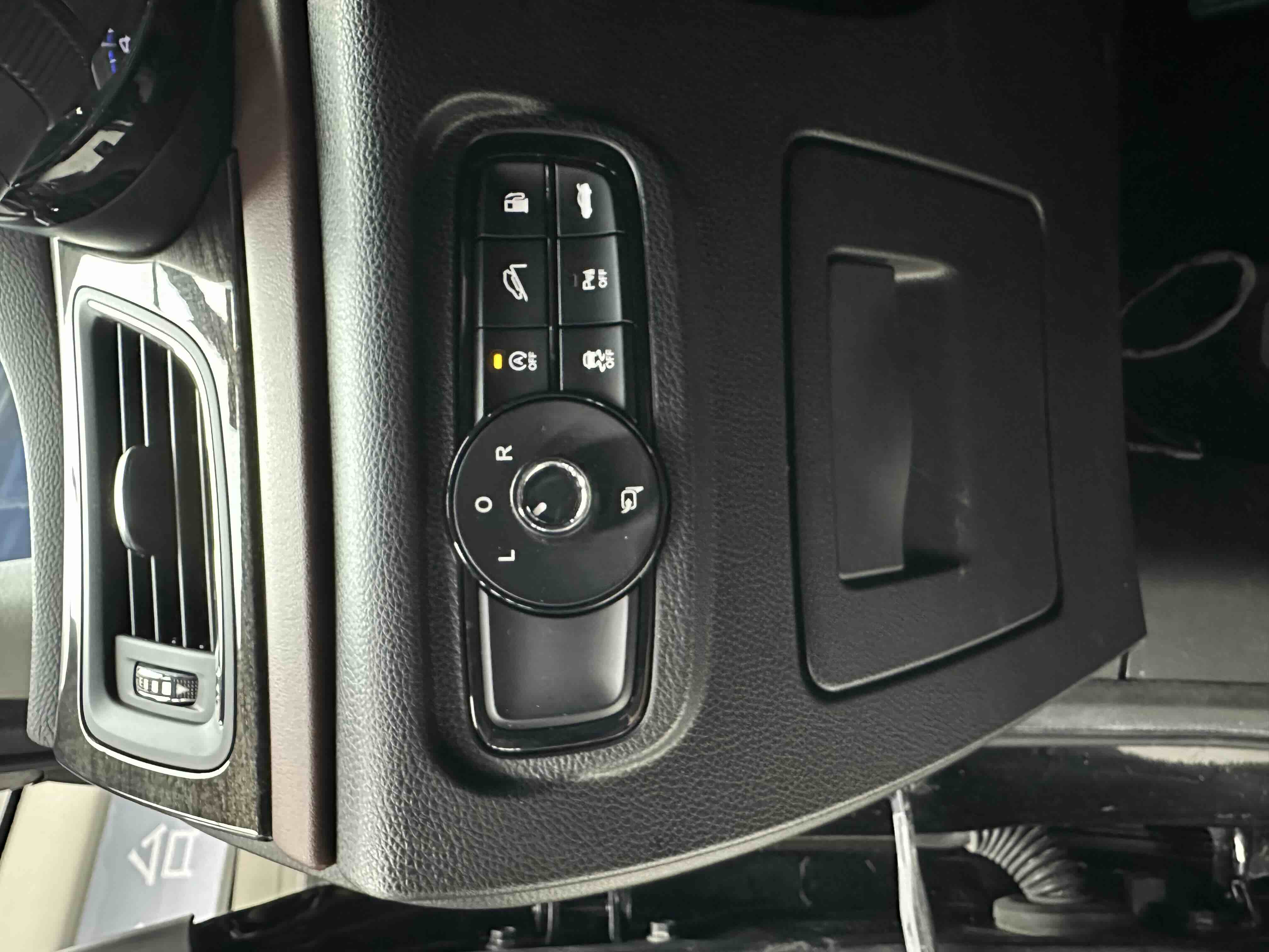 GAC Trumpchi GS8 2017 car image #19