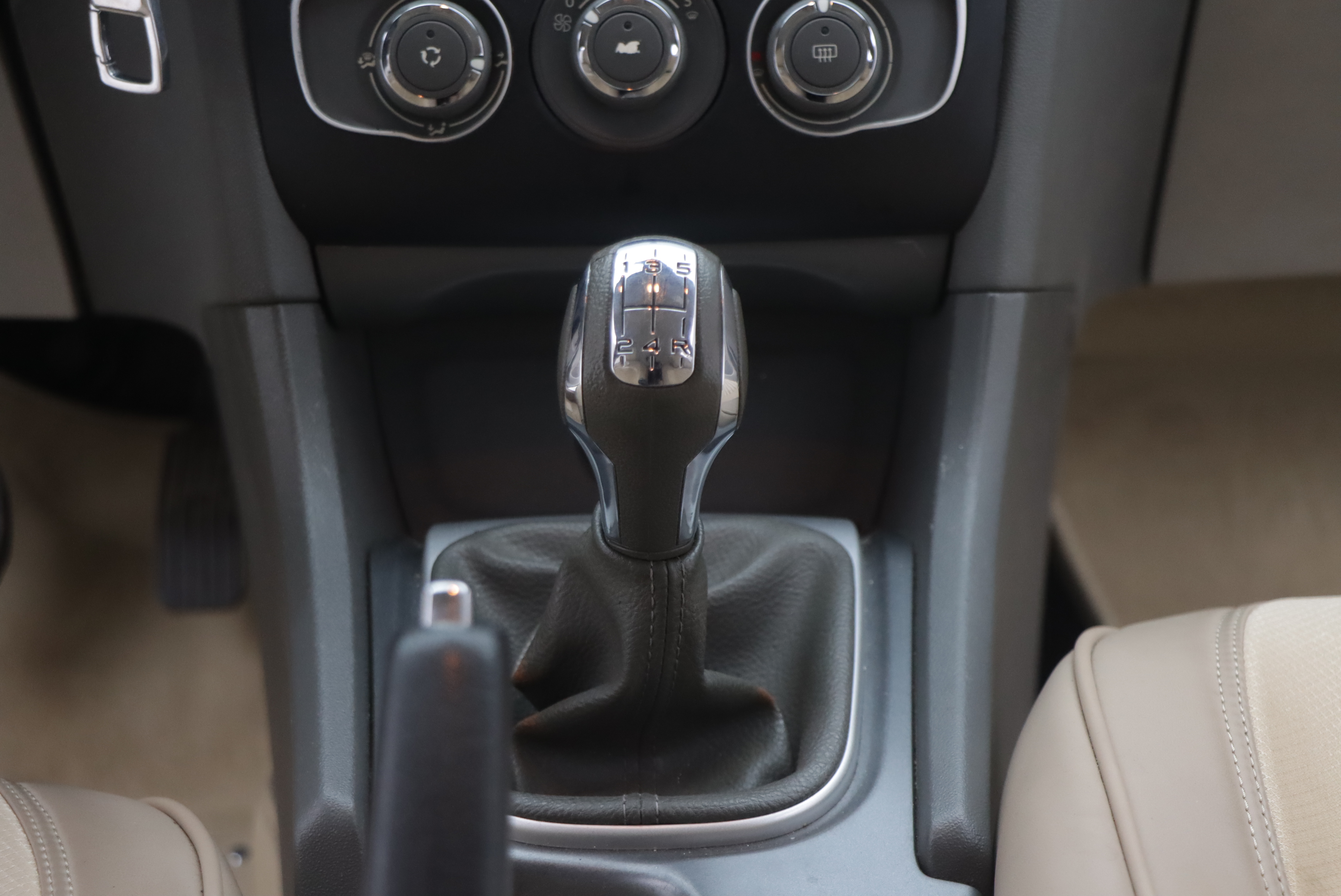 Citroen C4L 2016 صورة سيارة #19