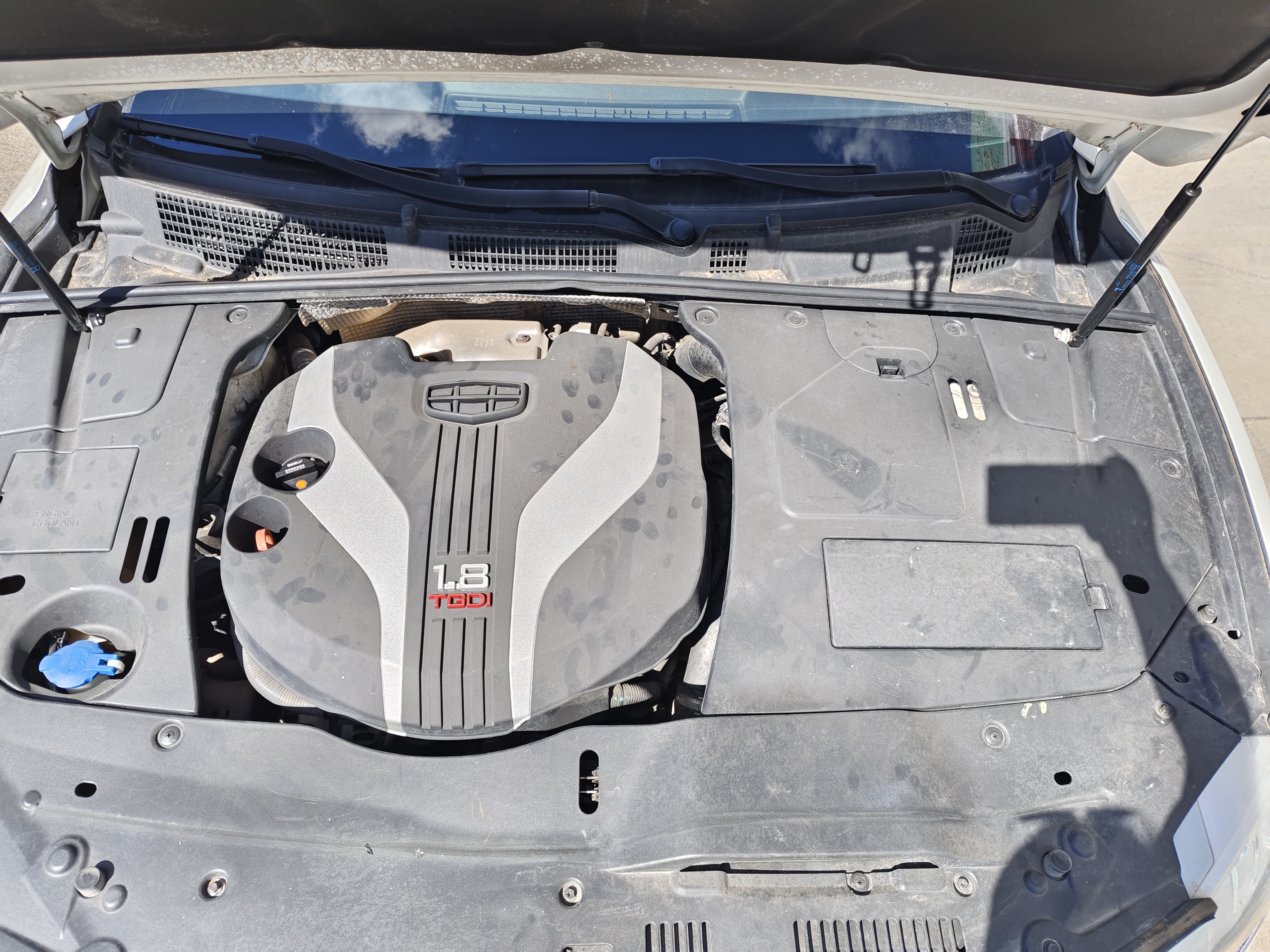 GEELY Ulion 2017 immagine di auto #19