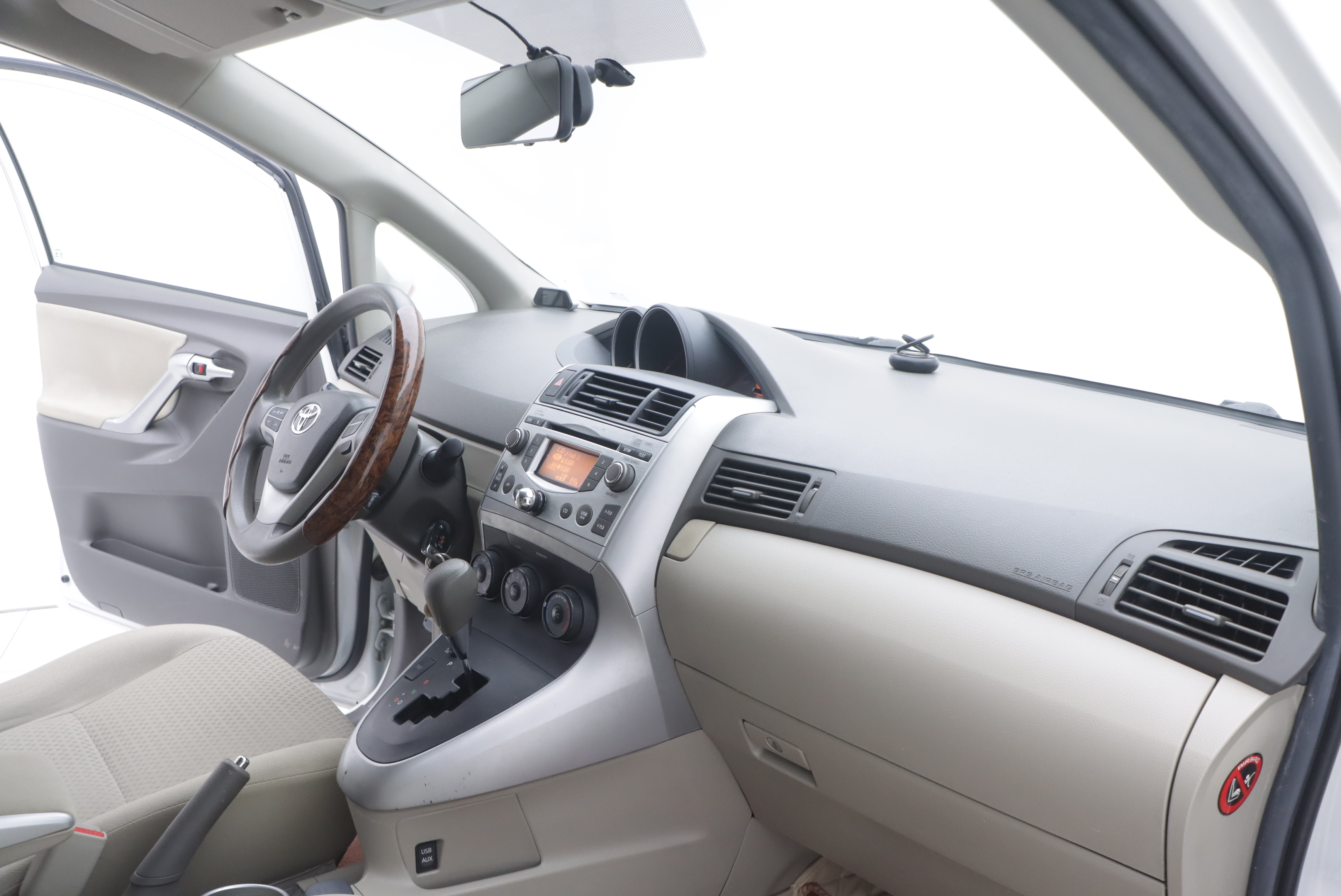 Toyota Verso 2015 immagine di auto #19