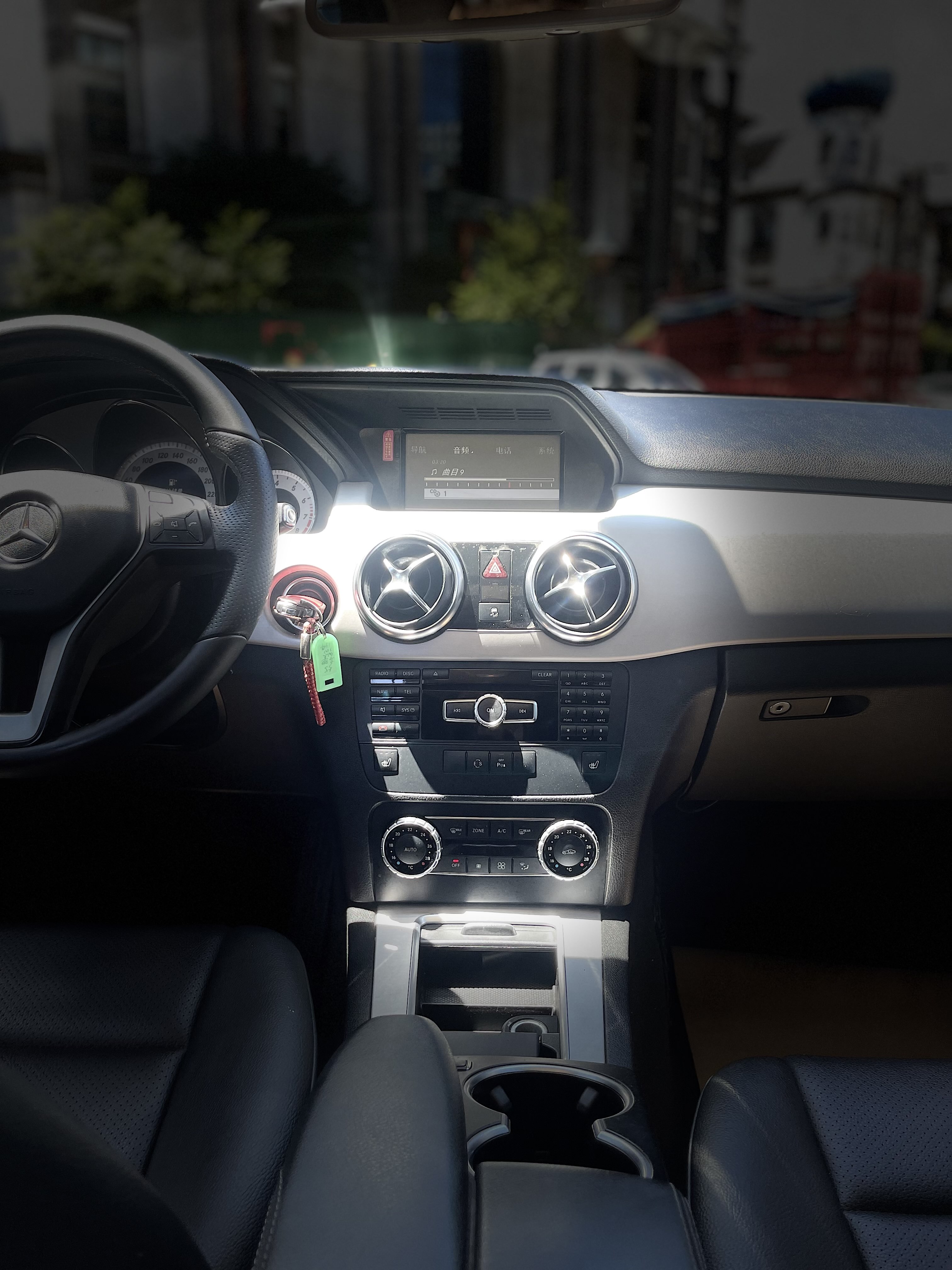 Mercedes-Benz GLK Class 2014 immagine di auto #19