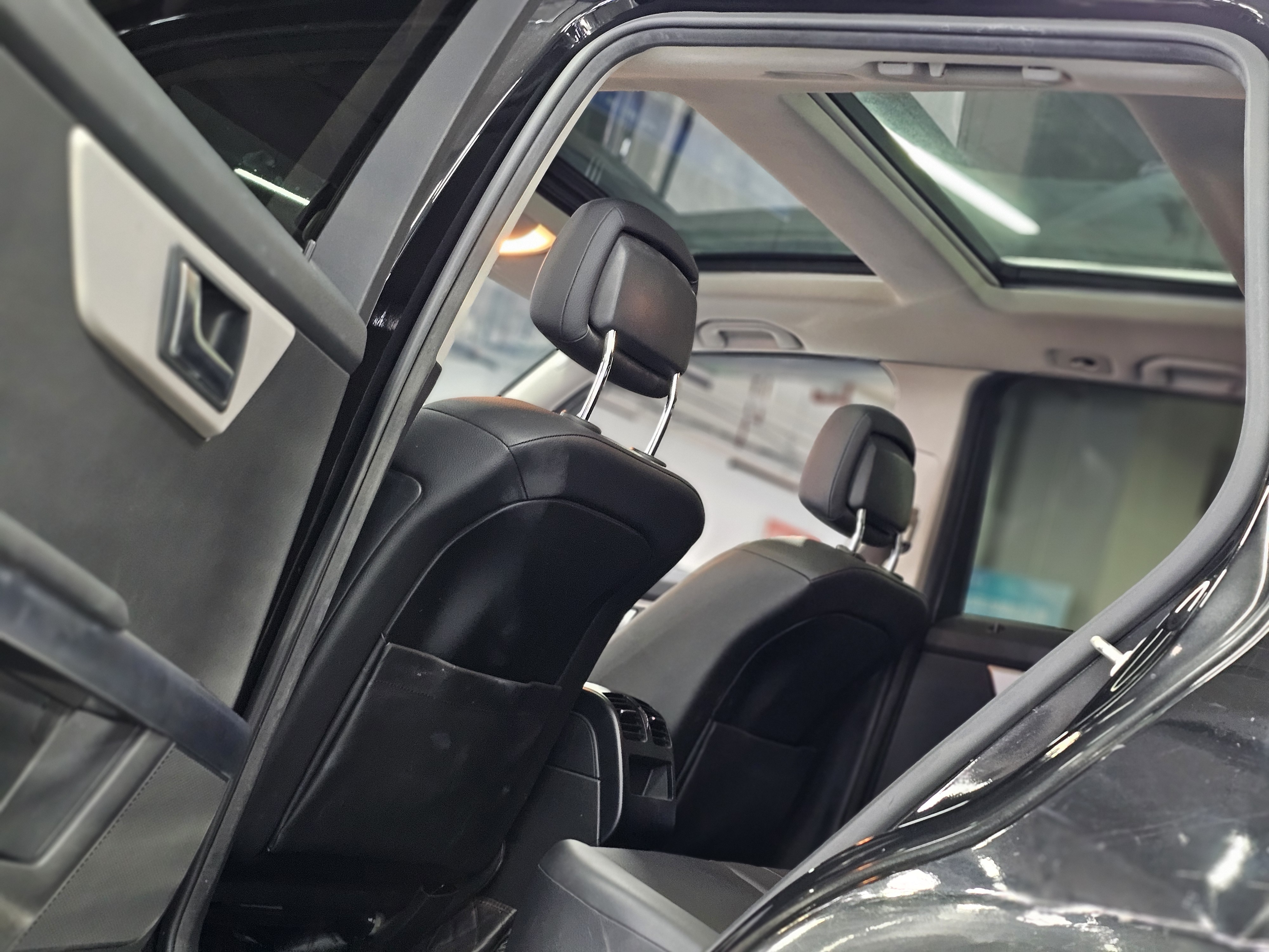 Mercedes-Benz GLK Class 2014 car image #19