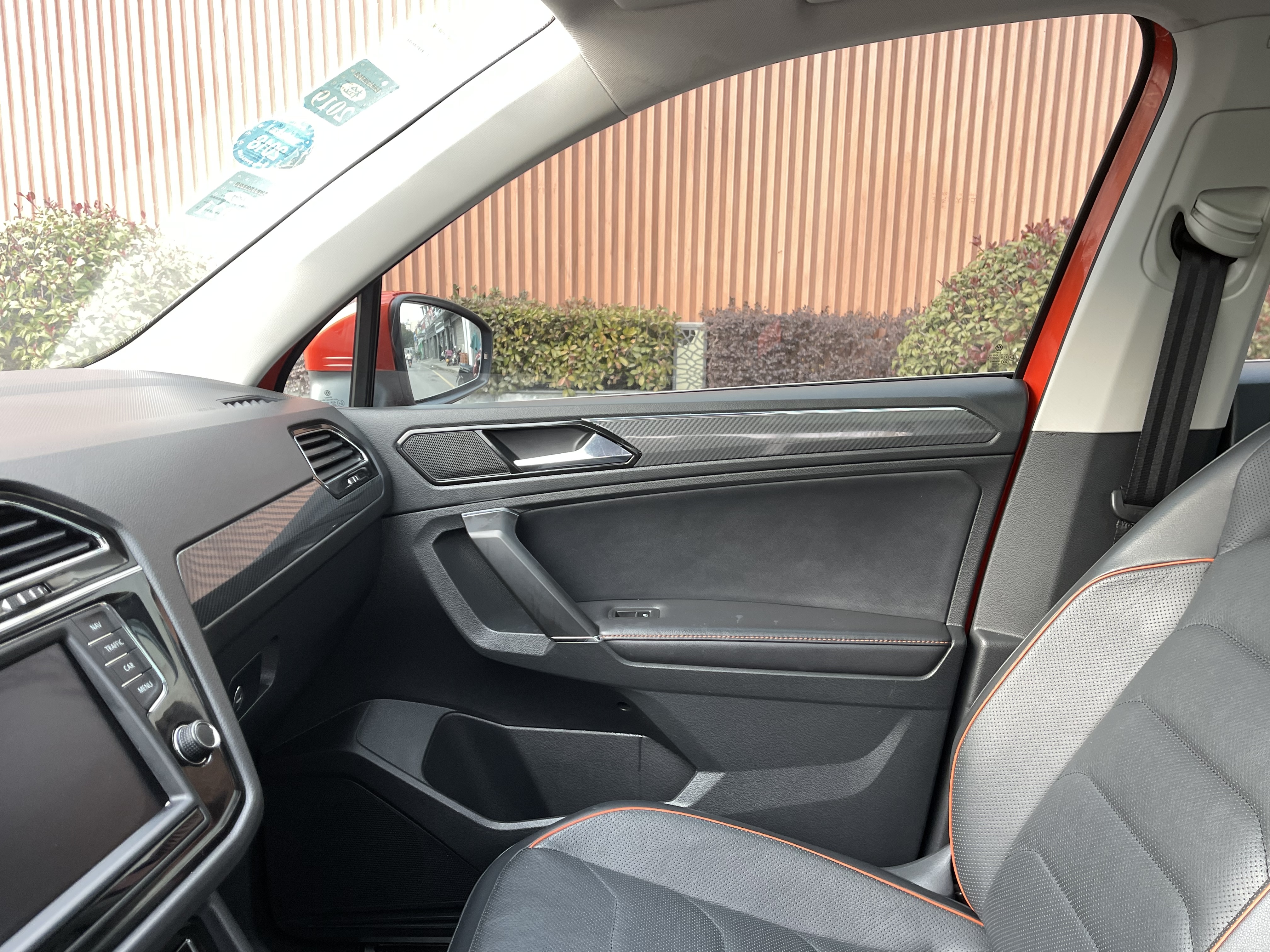 Volkswagen Tiguan L 2017 immagine di auto #19