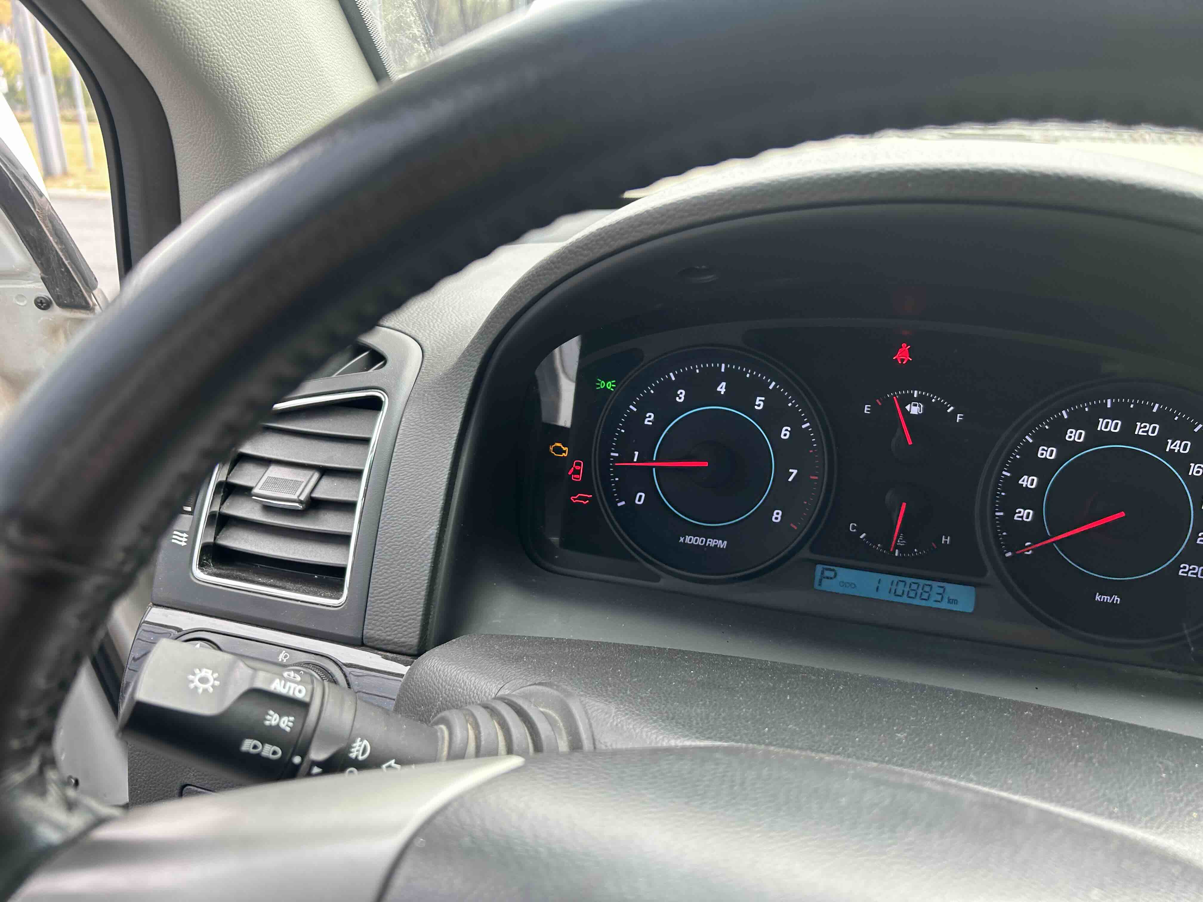 Chevrolet Captiva 2016 car image #19