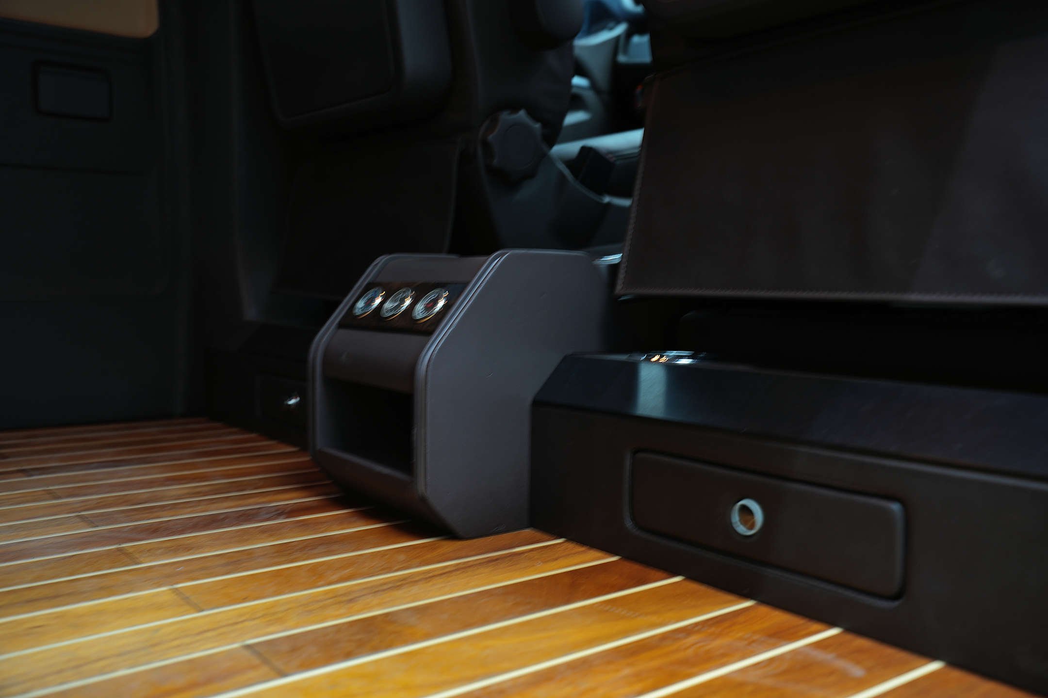 Volkswagen Caravelle 2017 car image #19