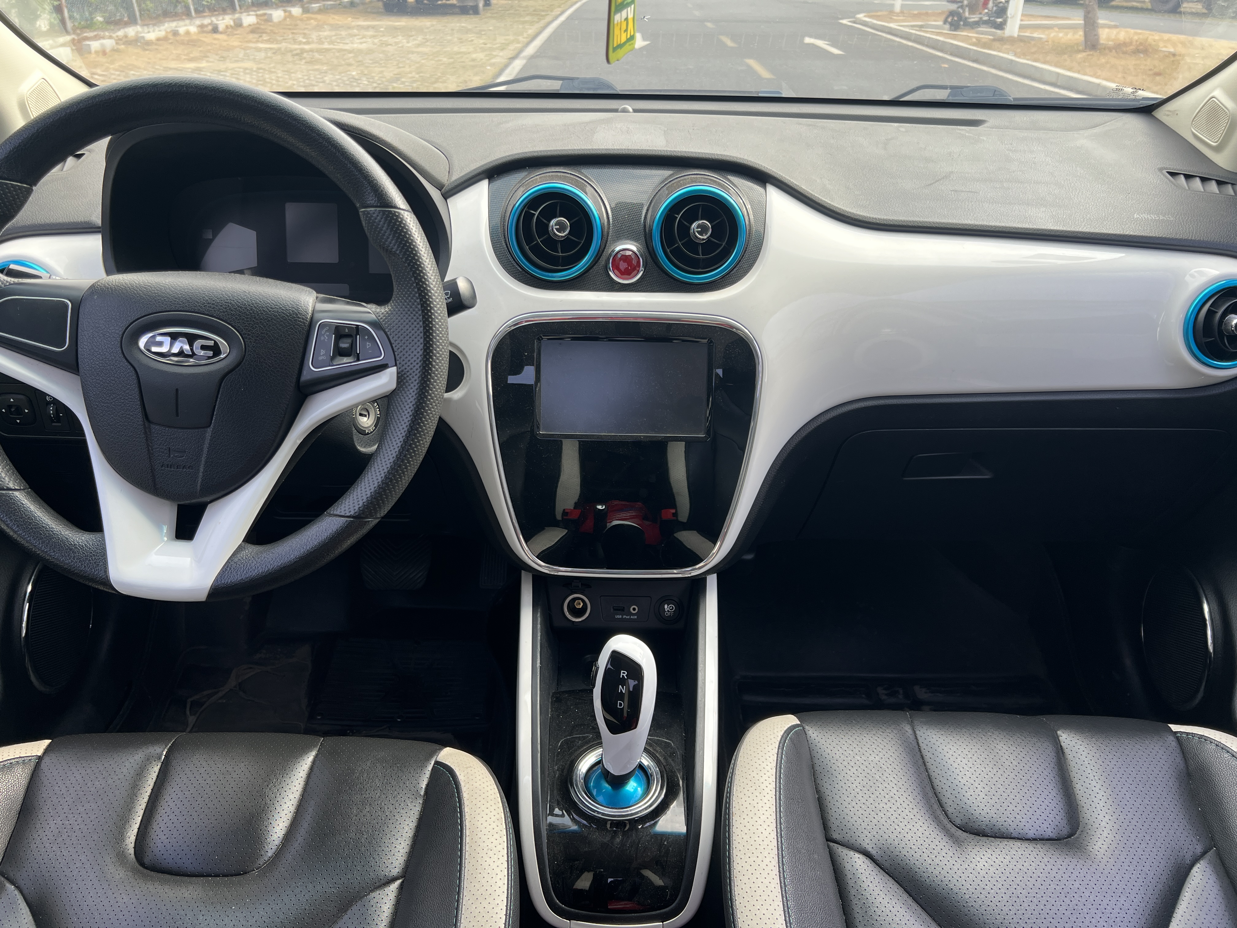 JAC 2017 imagem de carro #19