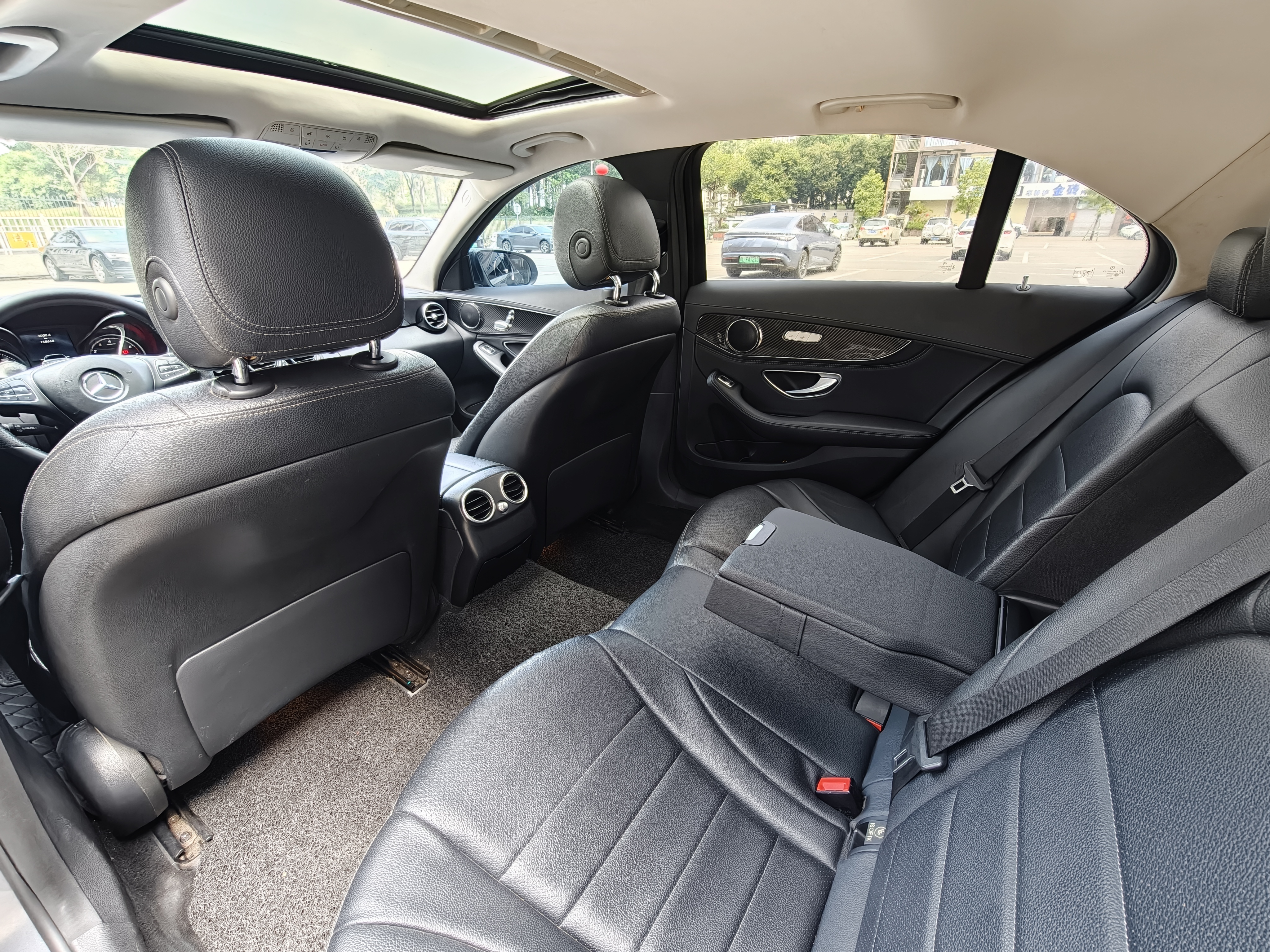 Mercedes-Benz C Class 2017 car image #19