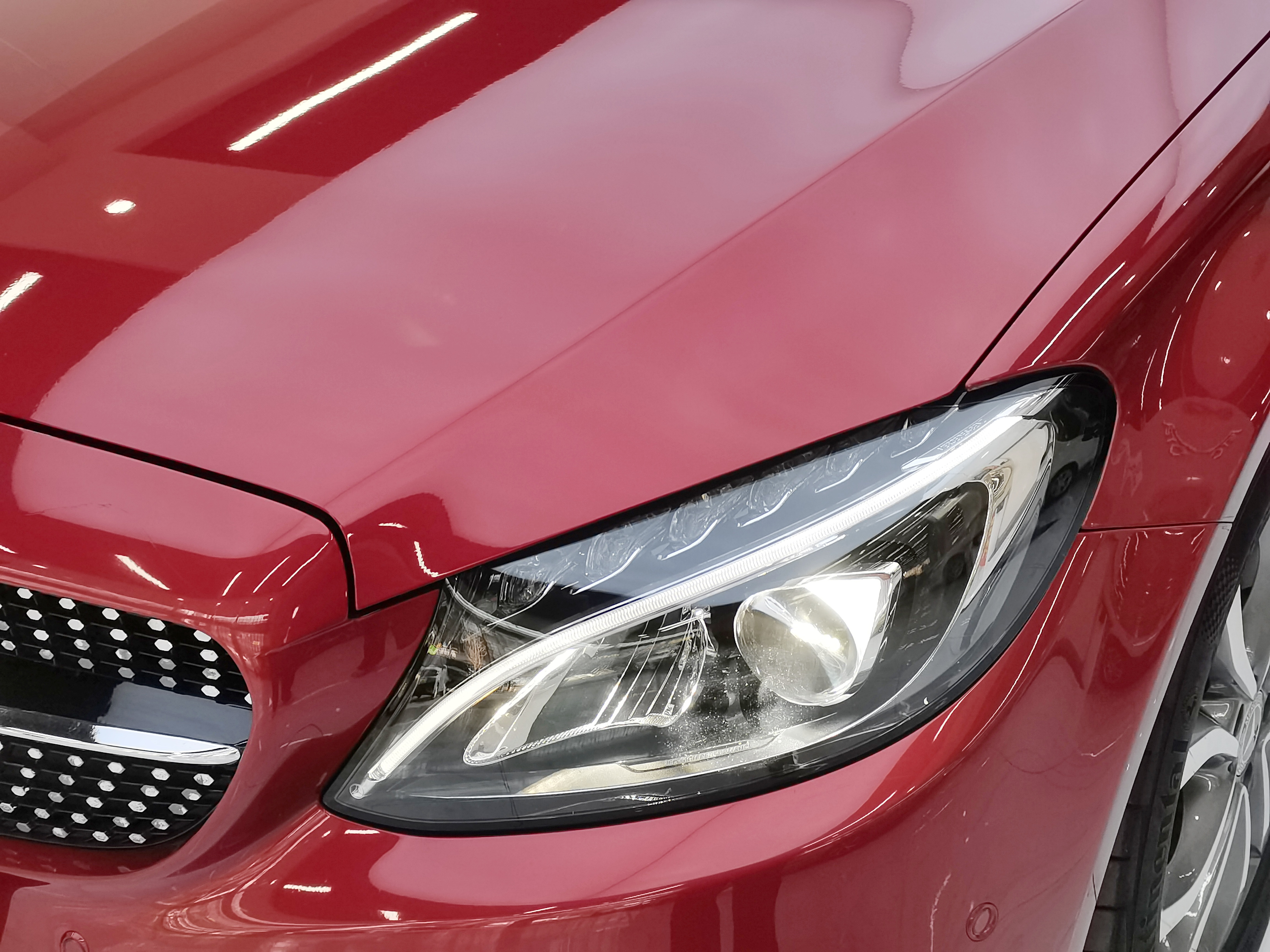 Mercedes-Benz C Class 2018 car image #19
