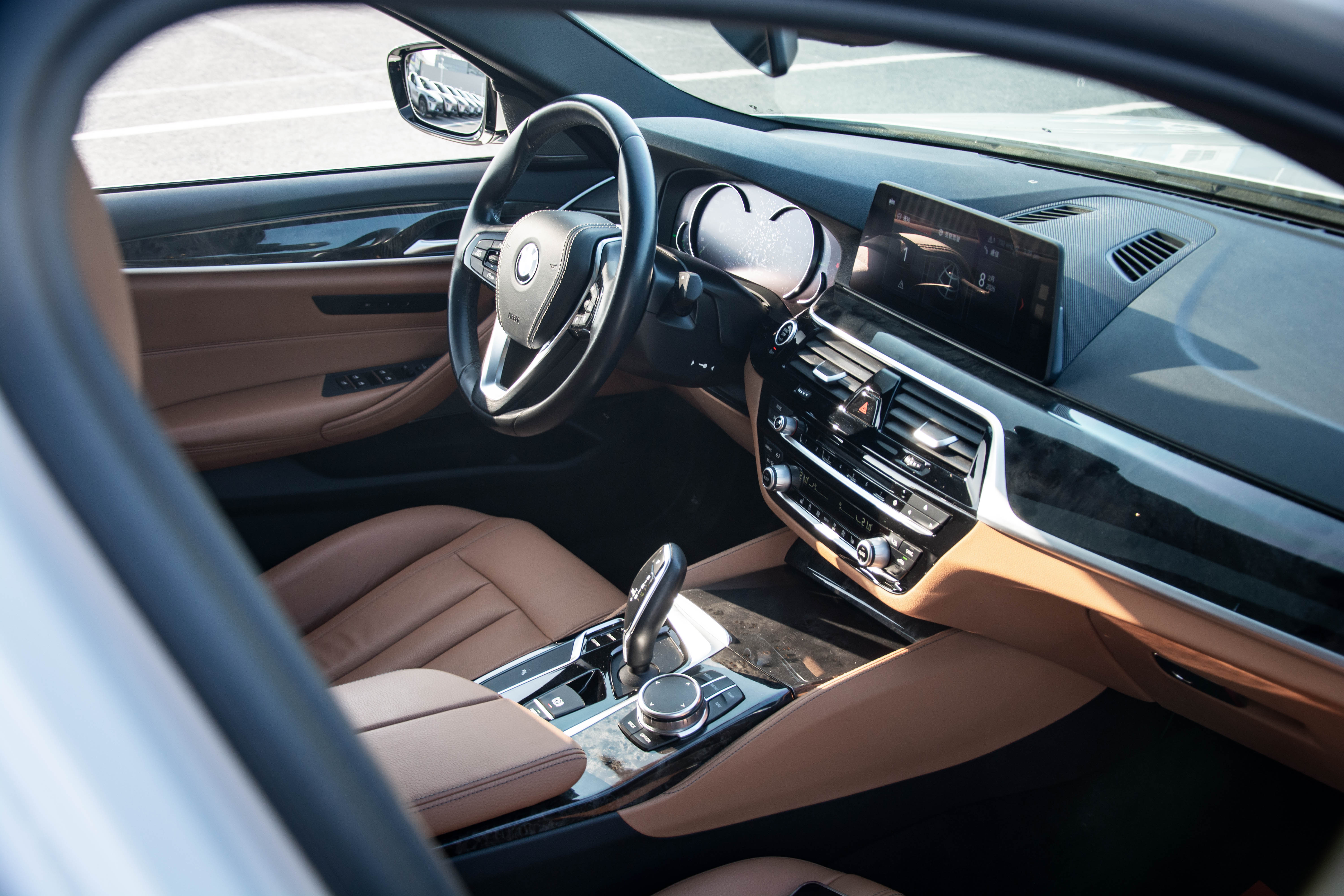 BMW 5 Series 2018 #19 BMW 5 Series 2018 car image #19