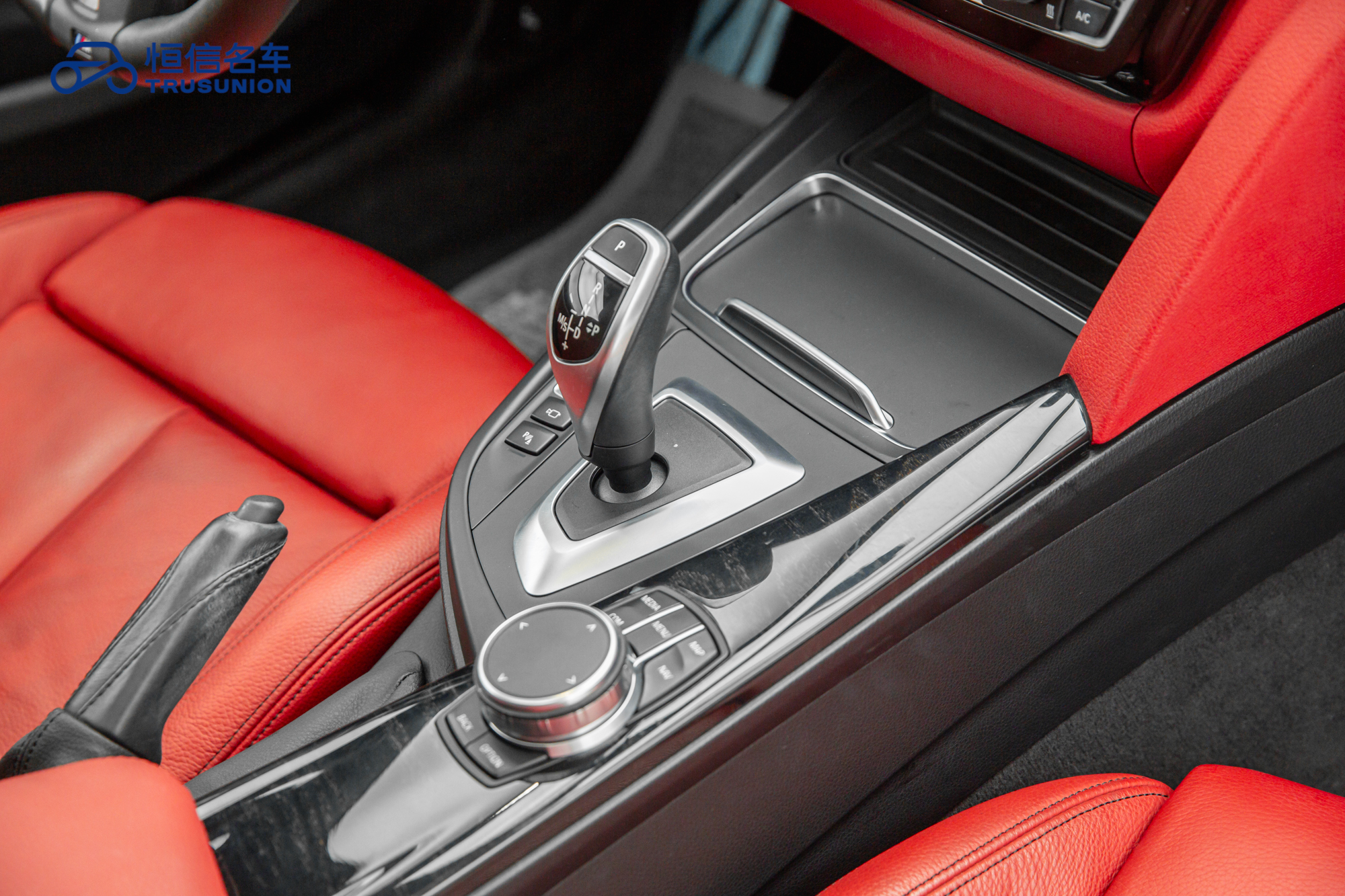 BMW 4 Series 2018 immagine di auto #19