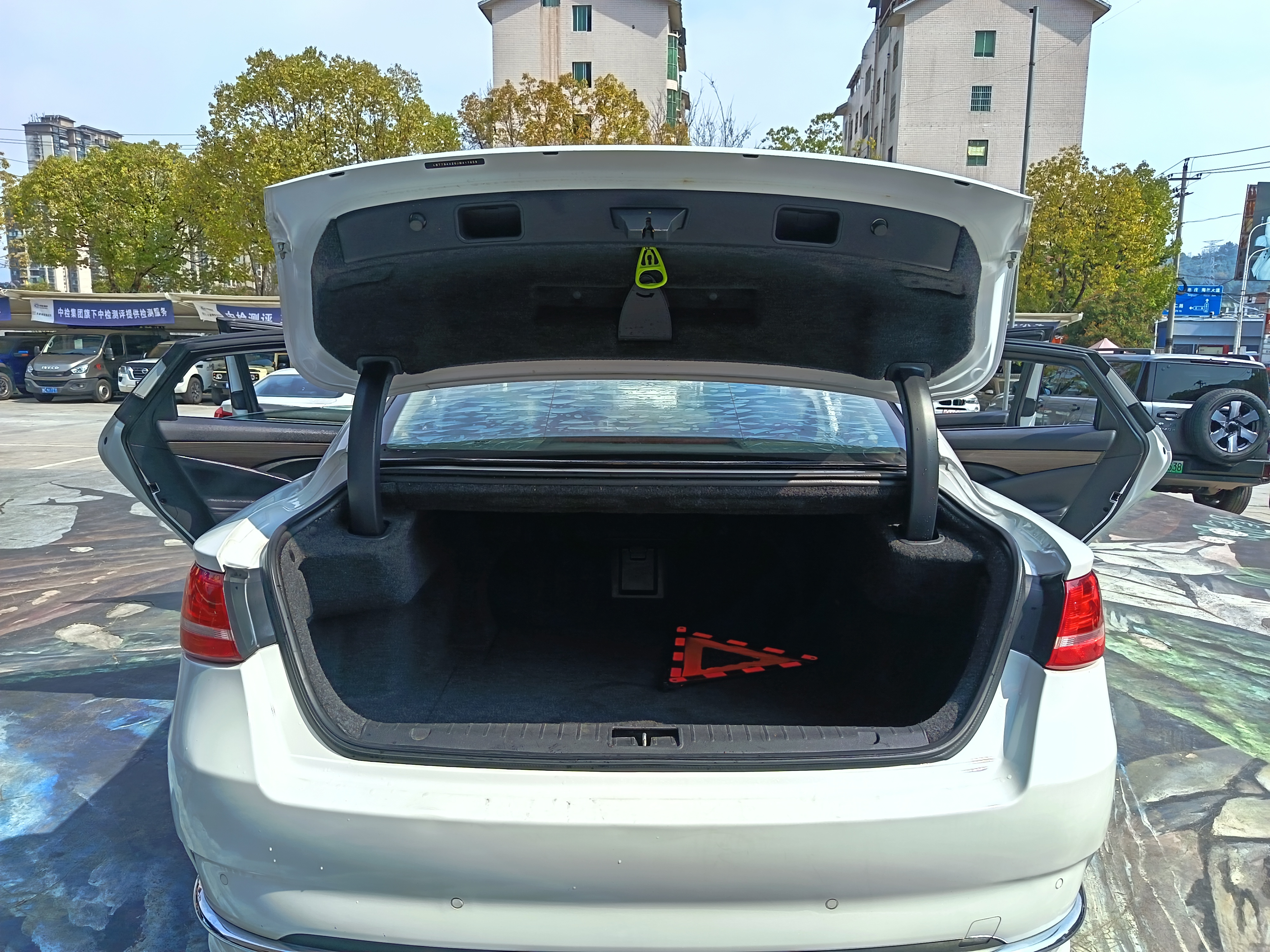 GEELY Ulion 2018 car image #19