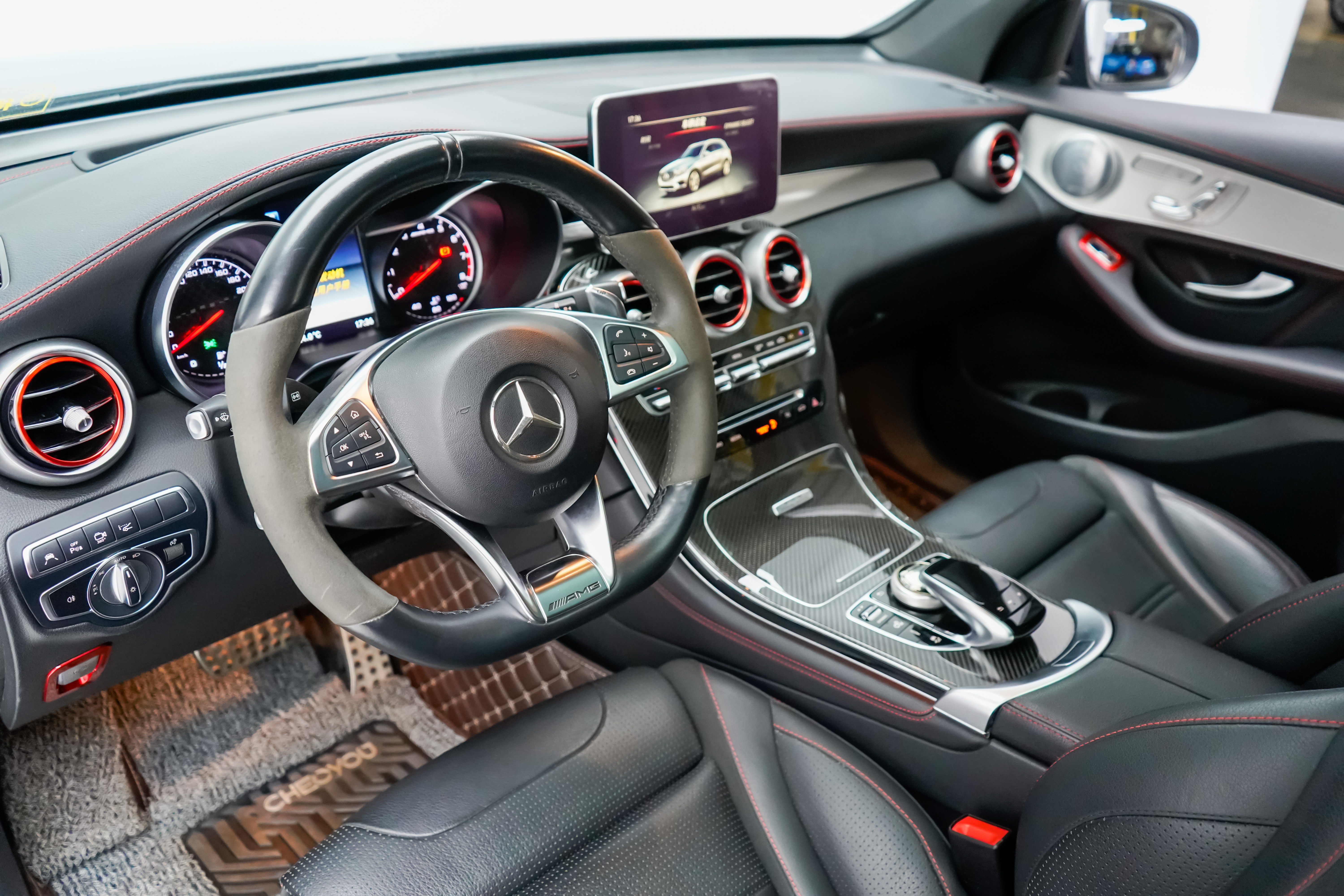 Mercedes-Benz GLC AMG 2018 #19 Mercedes-Benz GLC AMG 2018 immagine di auto #19