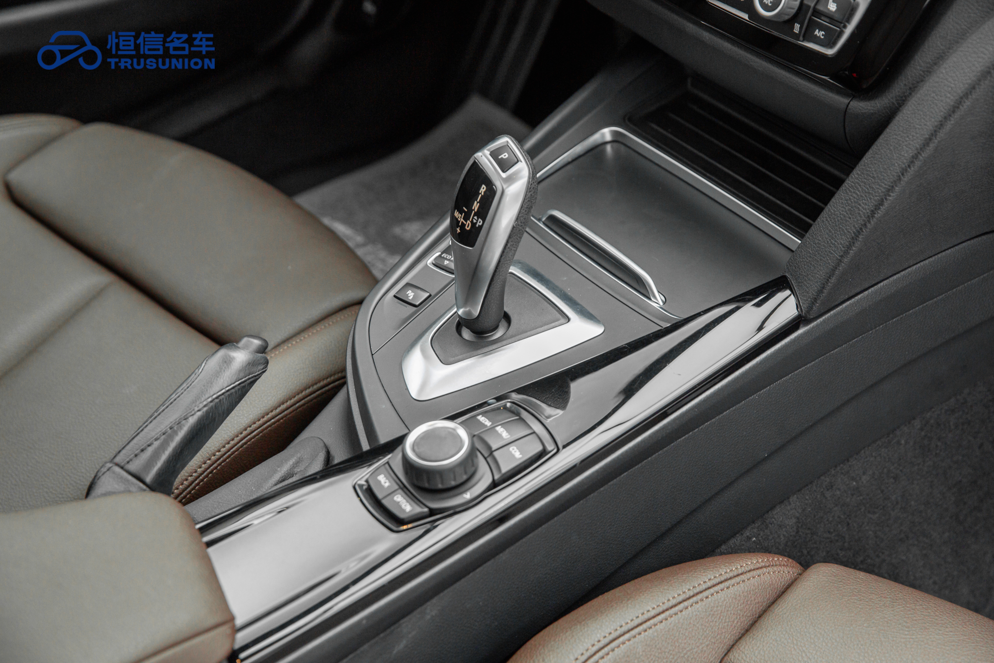 BMW 3 Series 2018 #19 BMW 3 Series 2018 car image #19