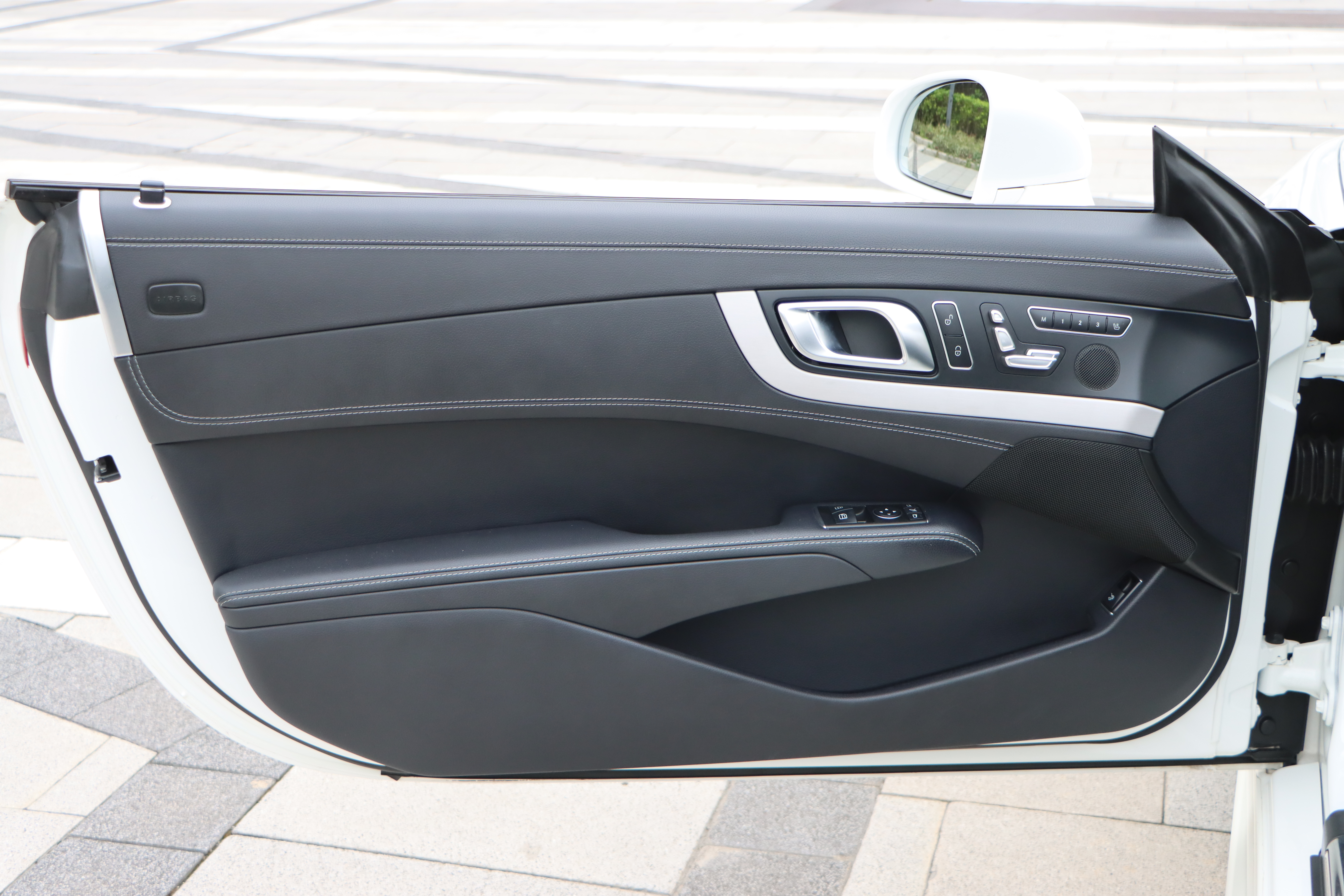 Mercedes-Benz SL Class 2019 car image #19