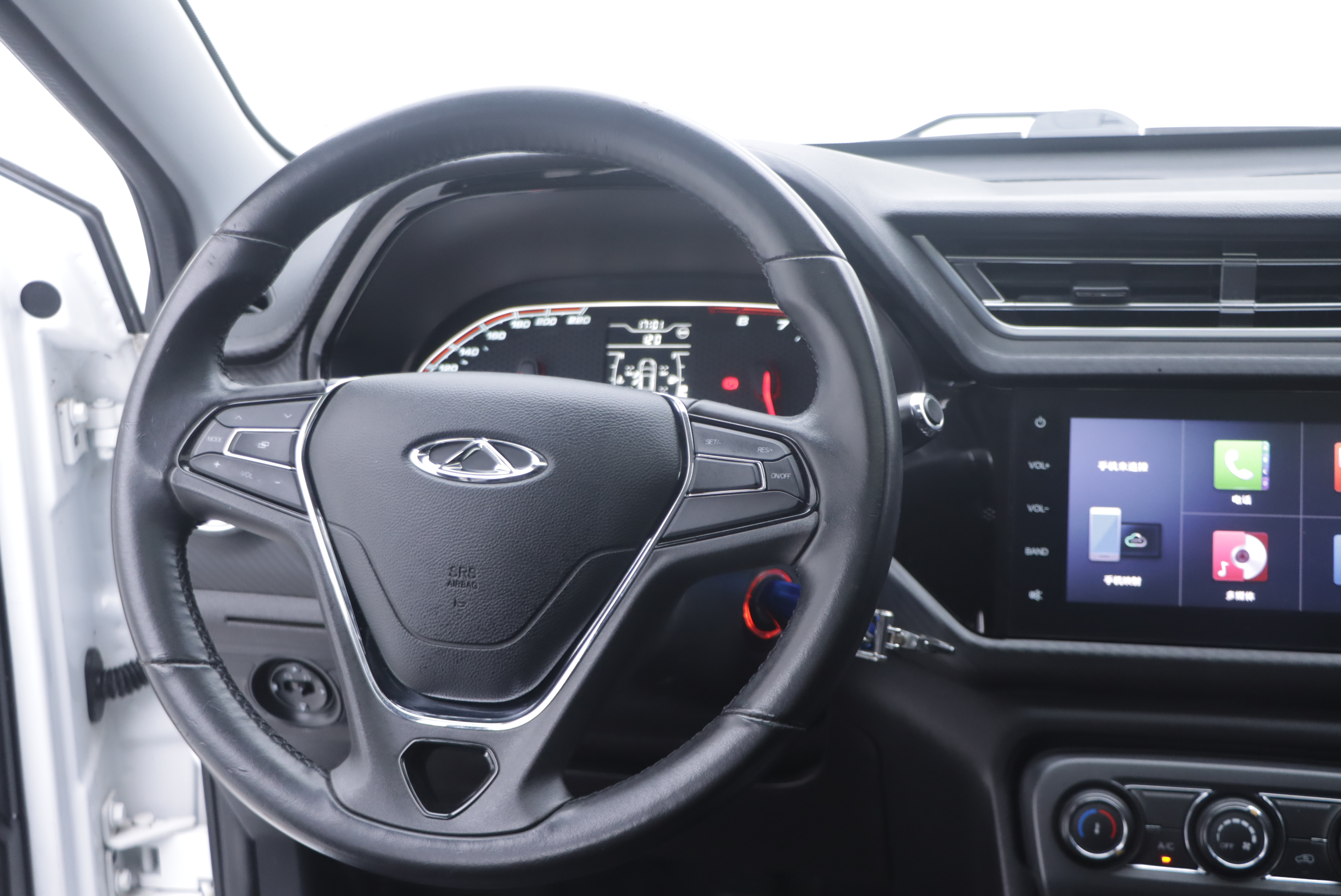 Chery Tiggo 3x 2018 immagine di auto #19