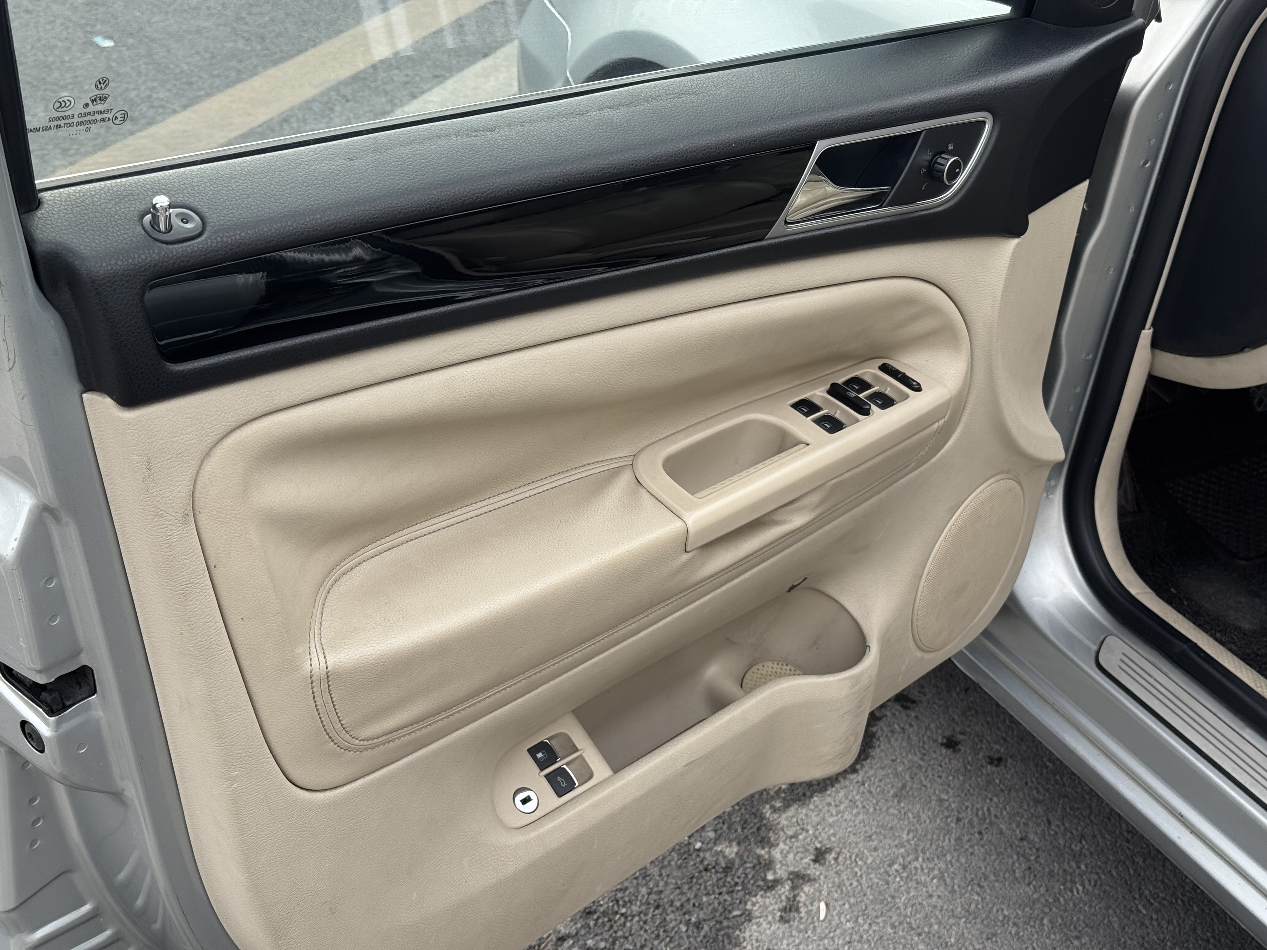 Volkswagen Passat Lingyu 2010 car image #19