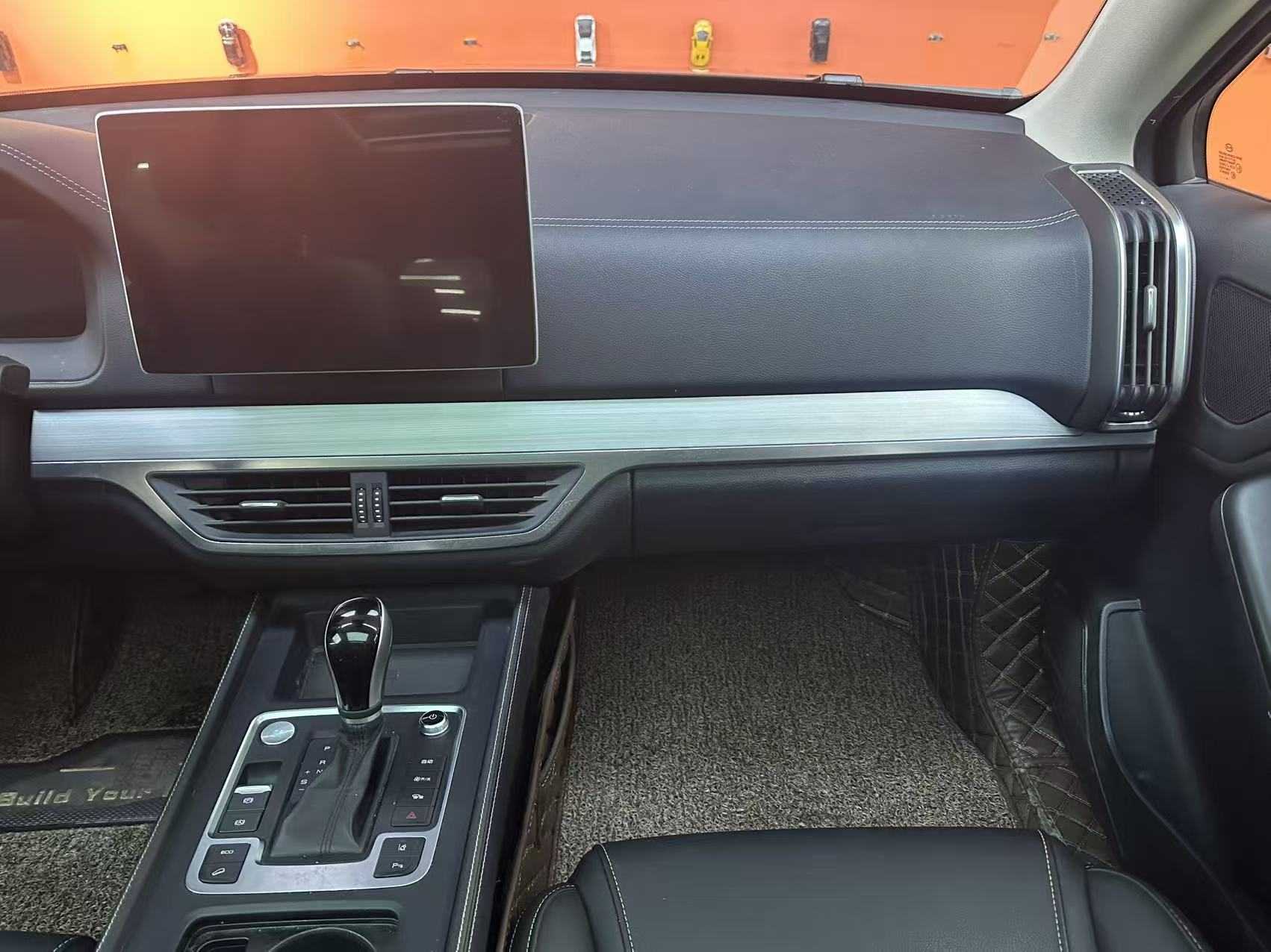 BYD Tang 2019 #19 BYD Tang 2019 car image #19