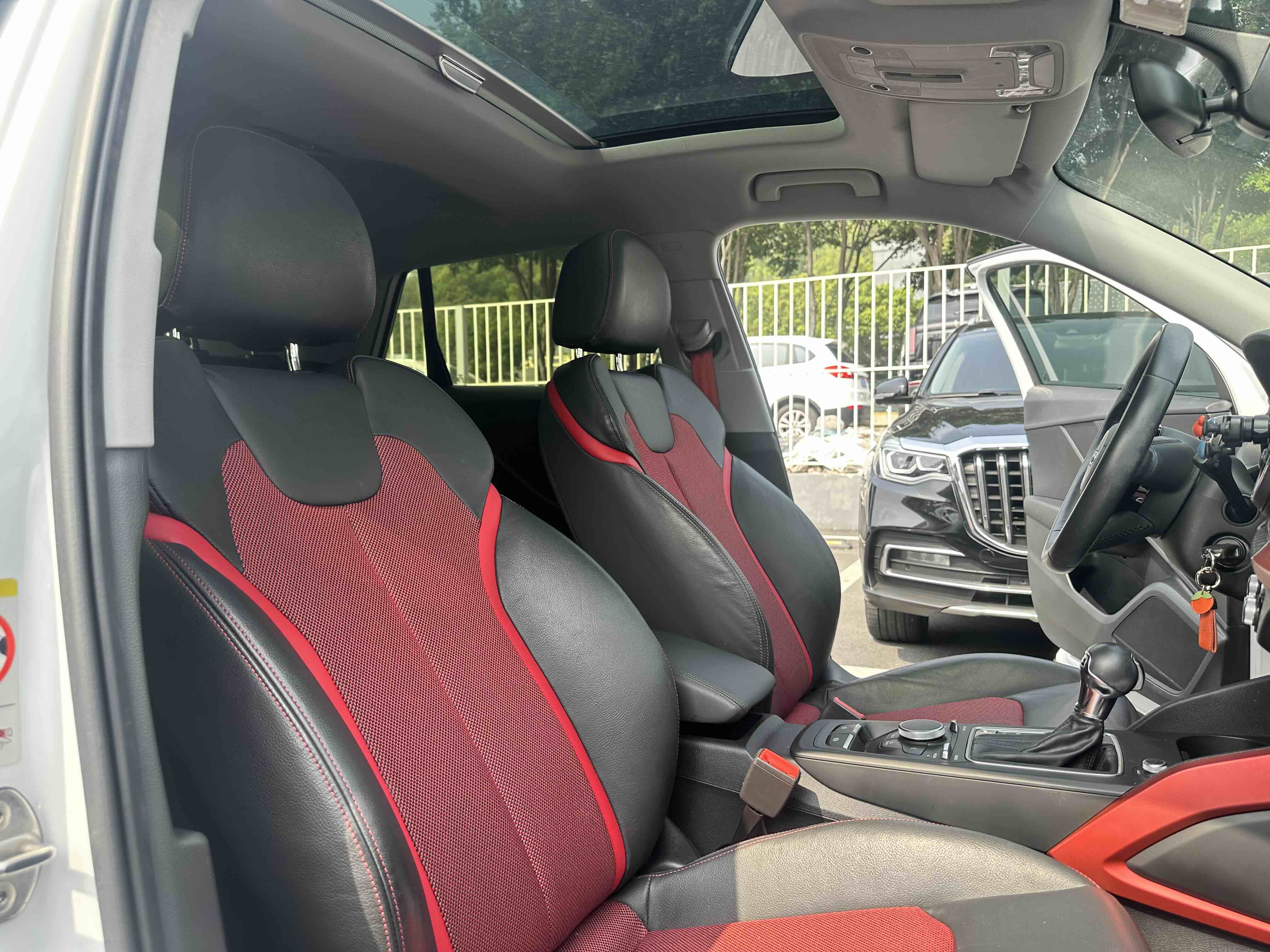 Q2L 2019 car image #19