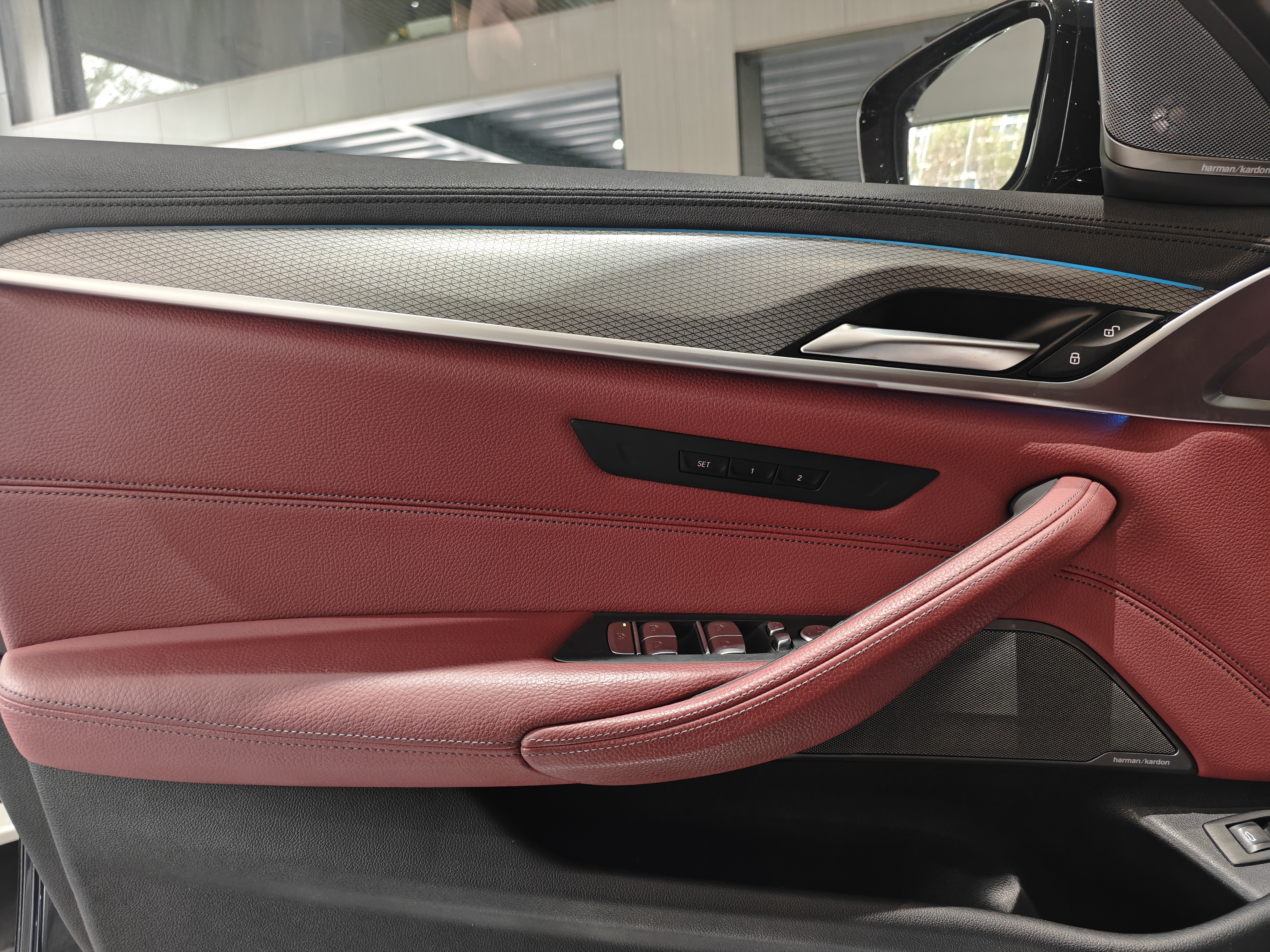 BMW 5 Series 2019 #19 BMW 5 Series 2019 car image #19