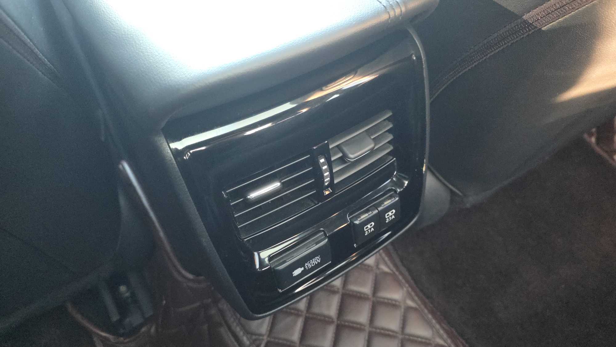 Toyota Avalon 2019 car image #19