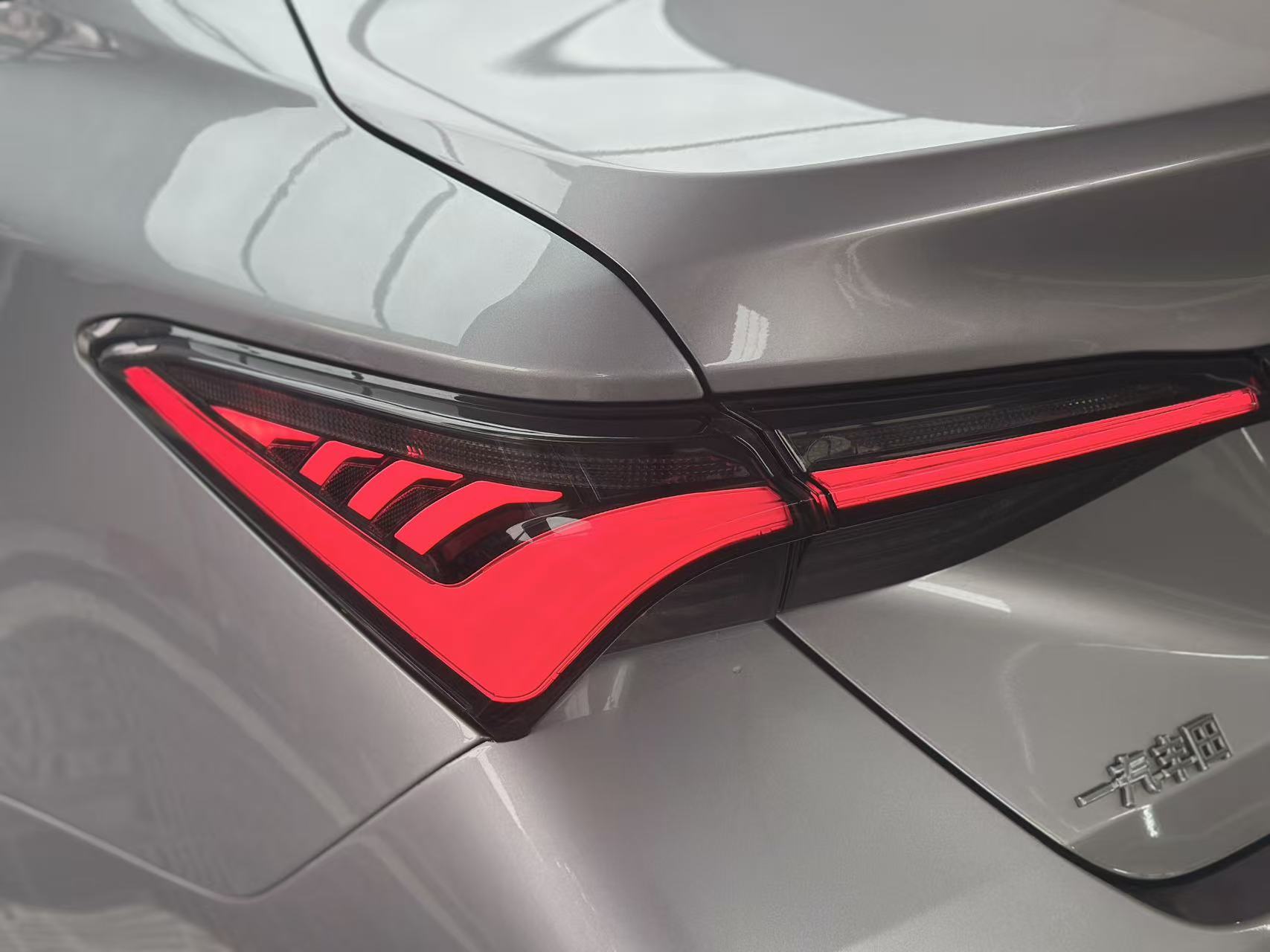 Toyota Avalon 2020 car image #19