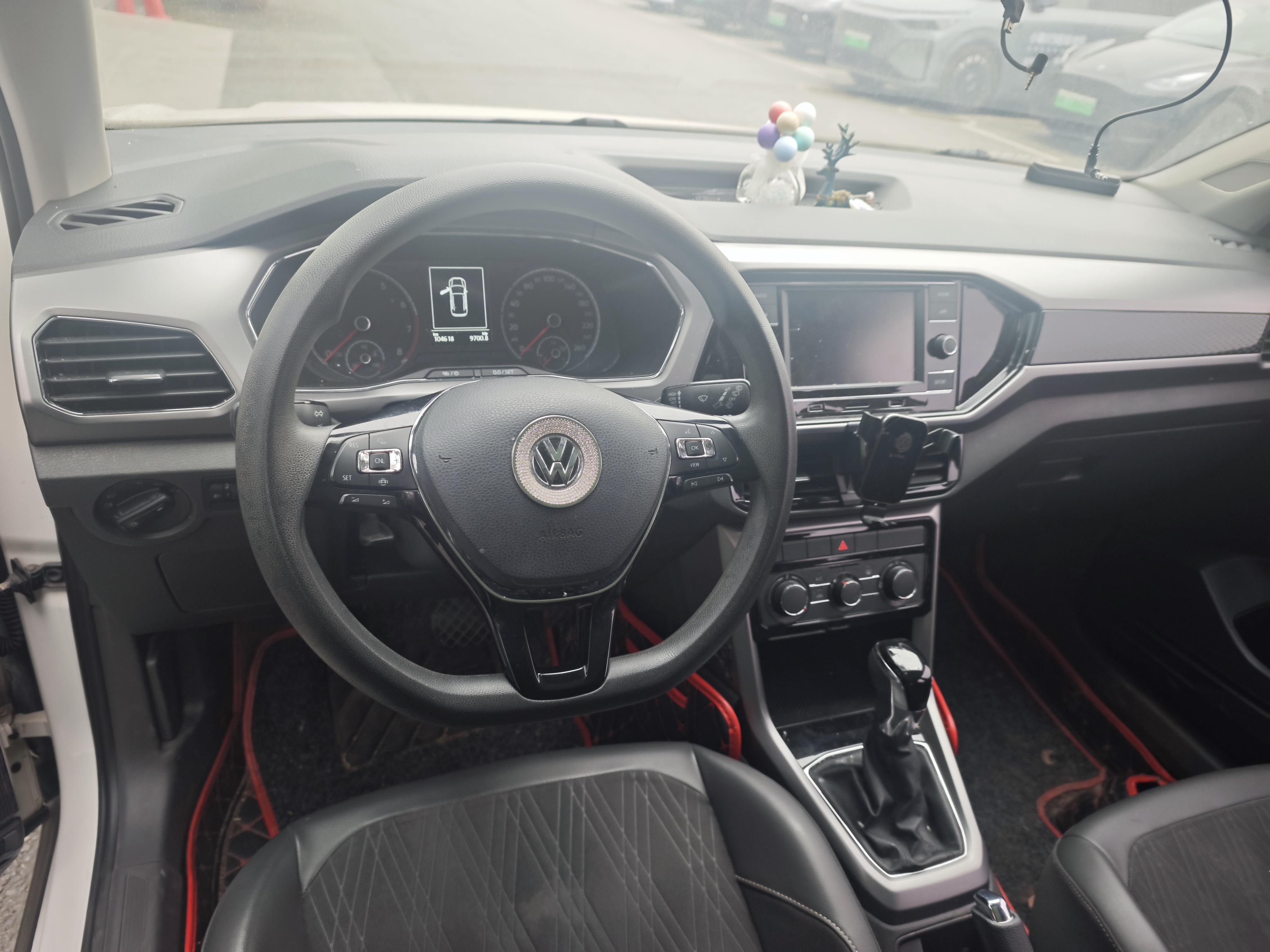 Volkswagen T-Cross 2019 car image #19