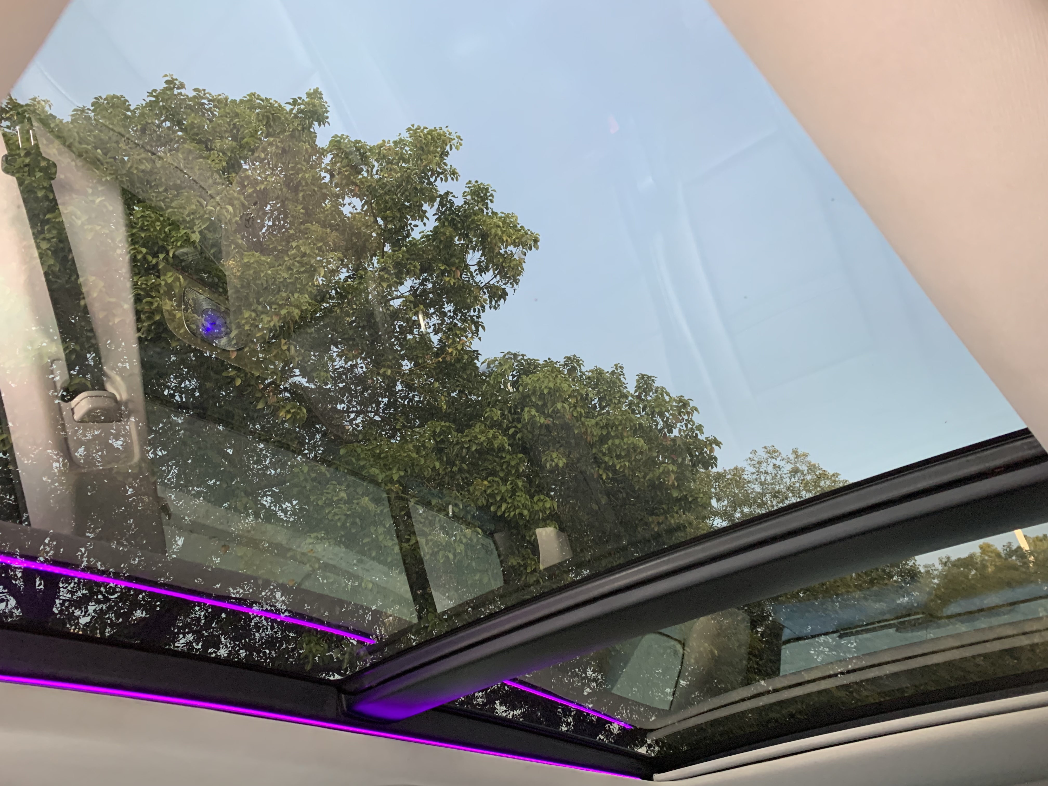 Mercedes-Benz GLE Class 2020 car image #19