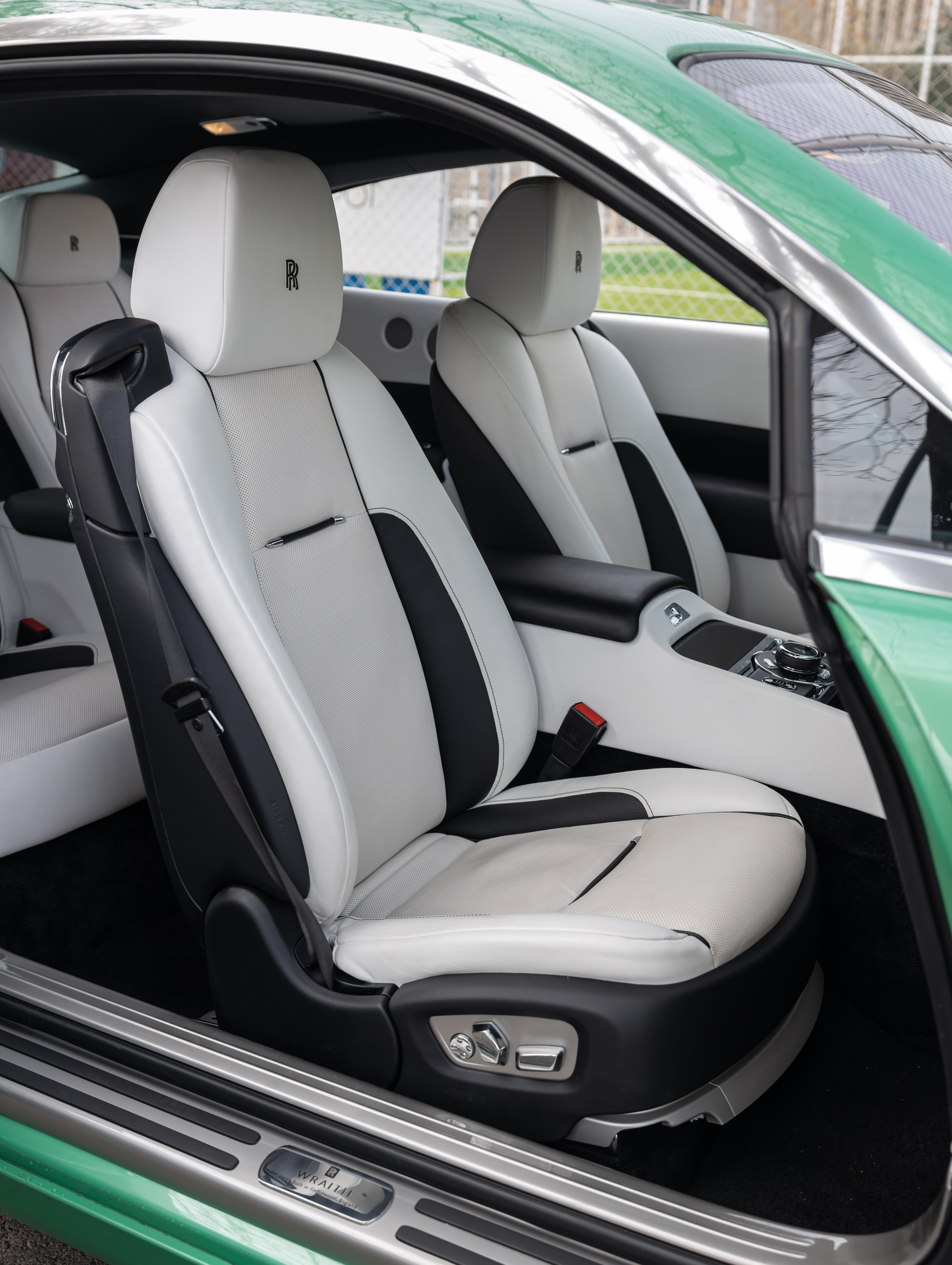 劳斯莱斯 魅影 2024 汽车图片 #19