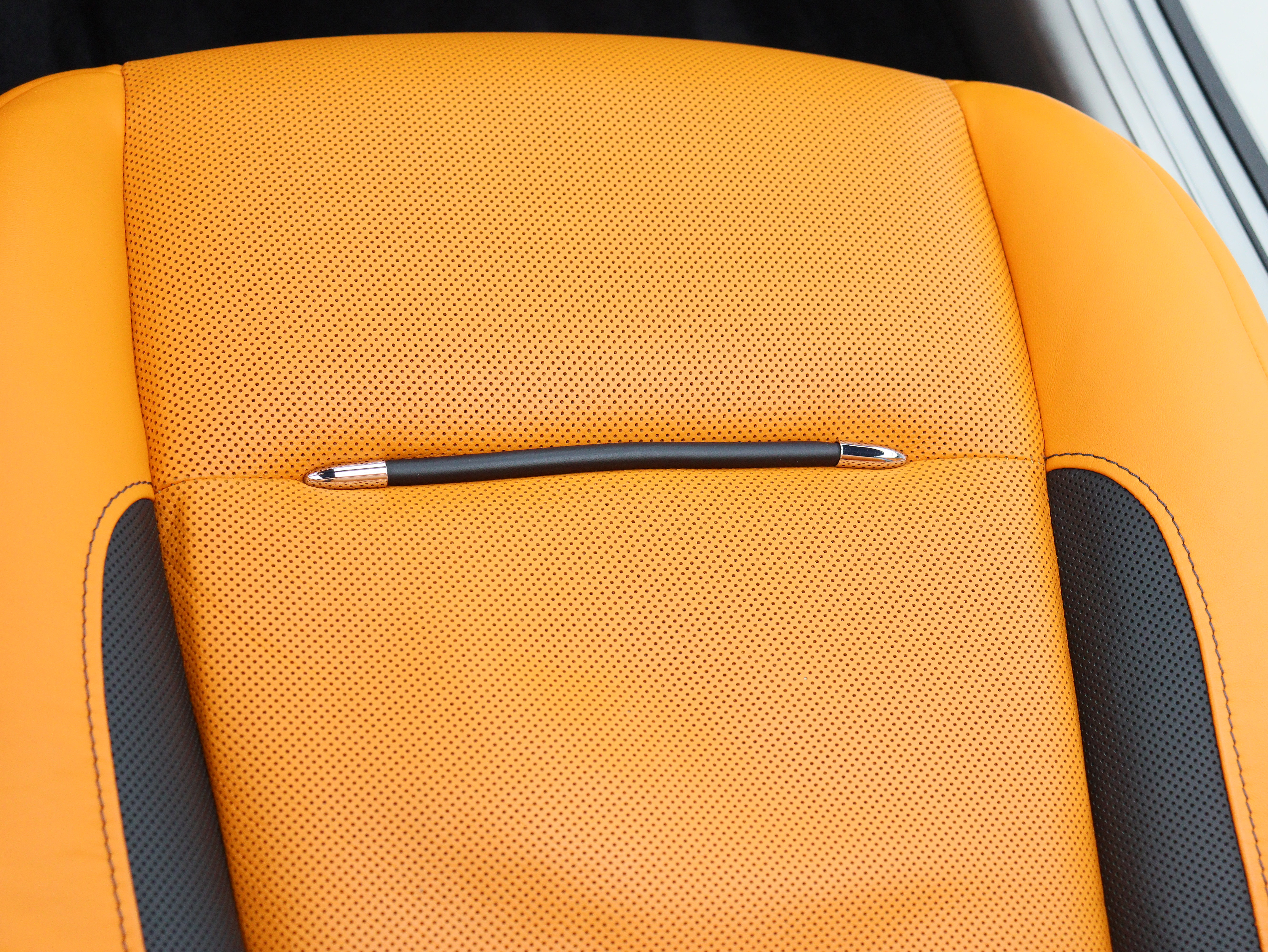 Rolls-Royce Dawn 2019 car image #19