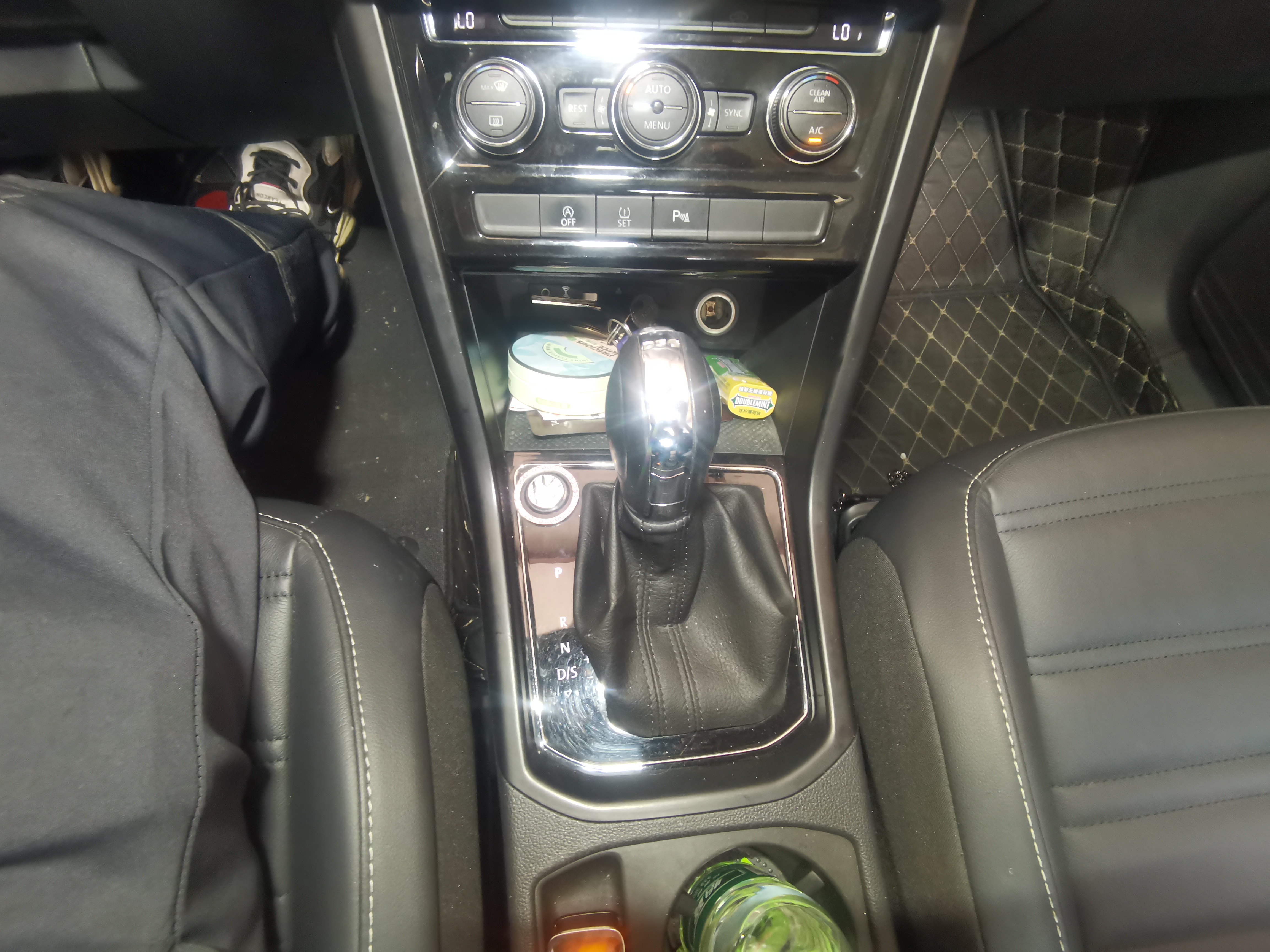 Volkswagen Touran 2020 car image #19