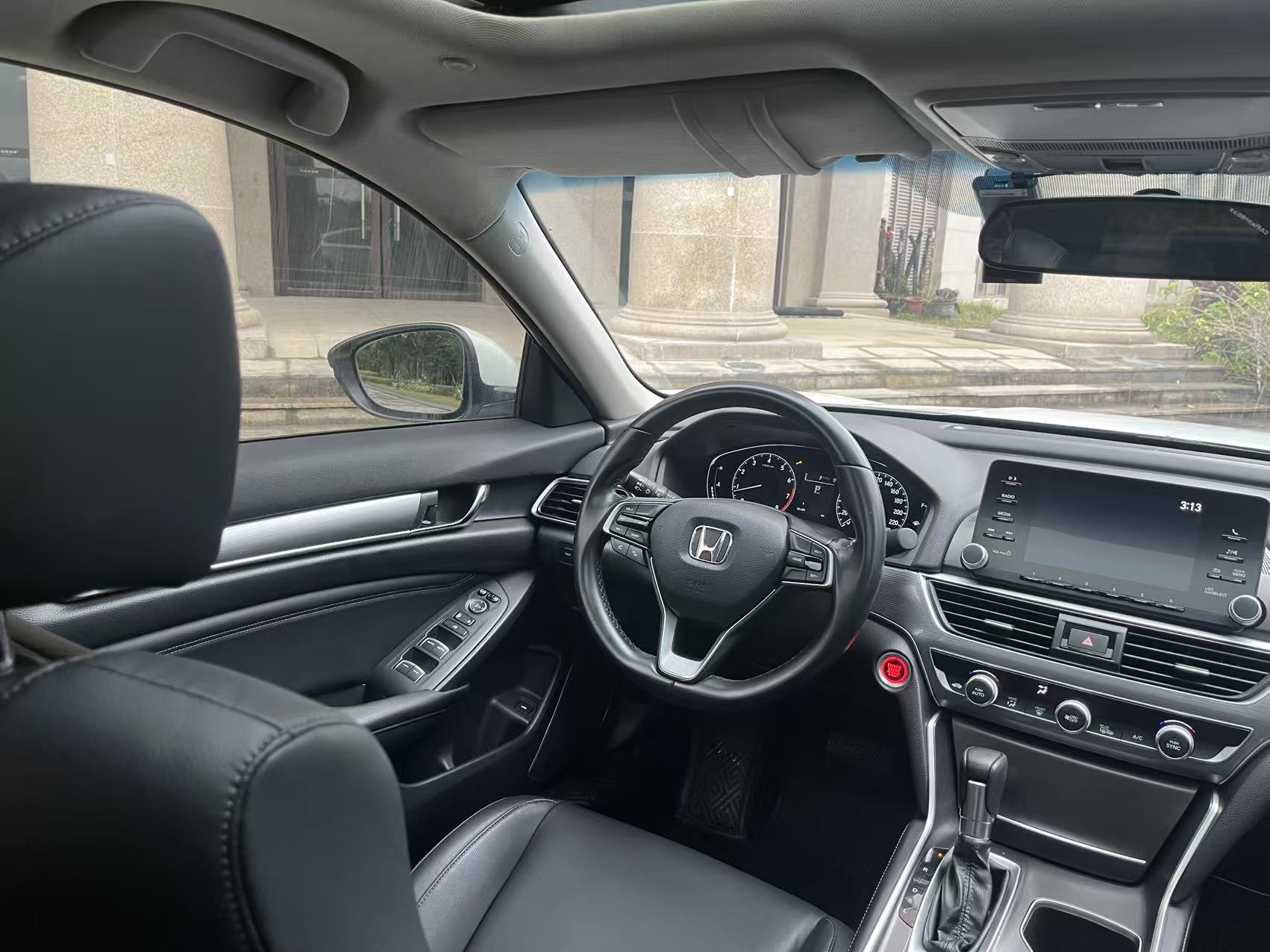 Honda Accord 2019 immagine di auto #19