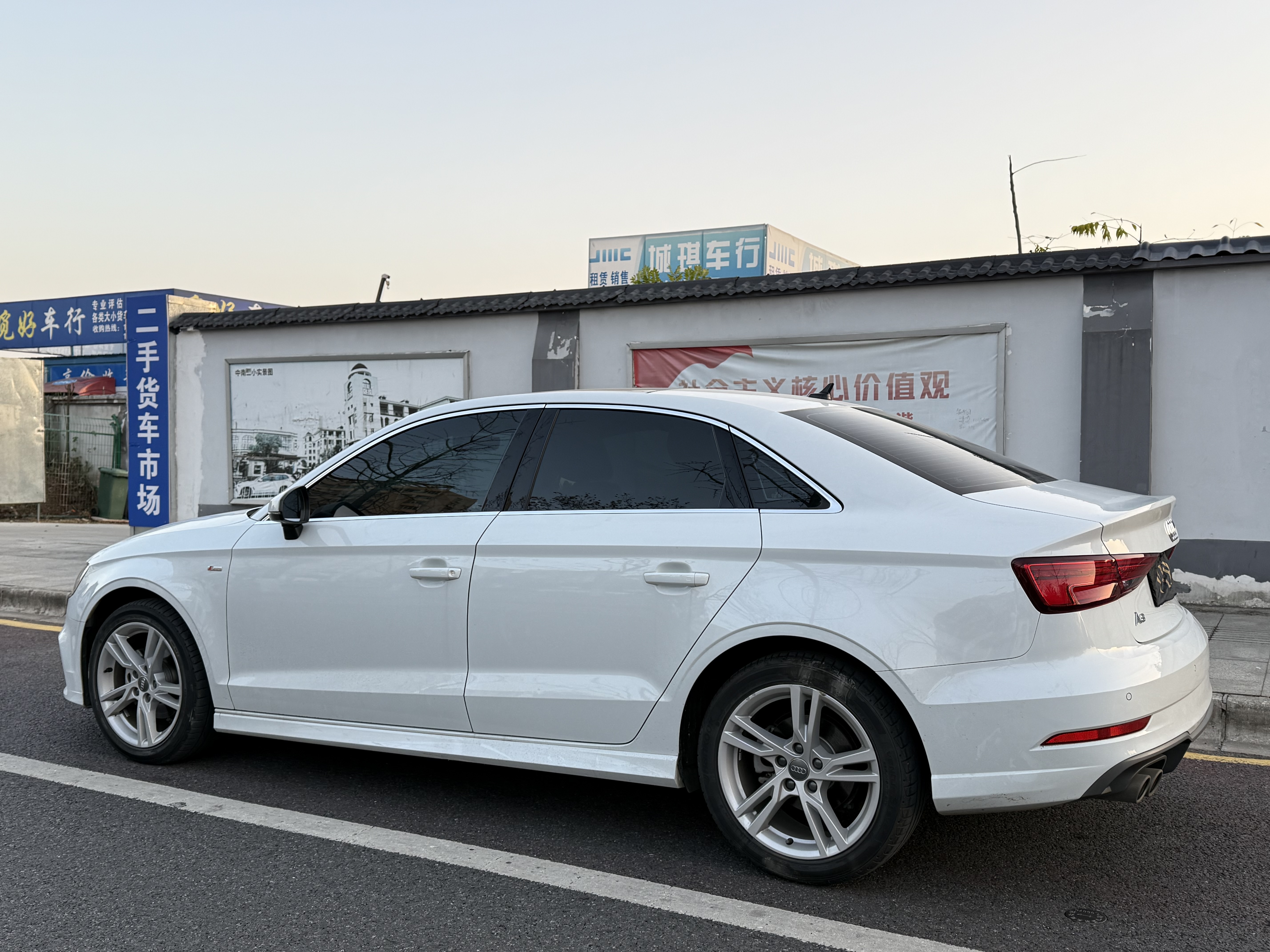 Audi A3 2021 car image #19