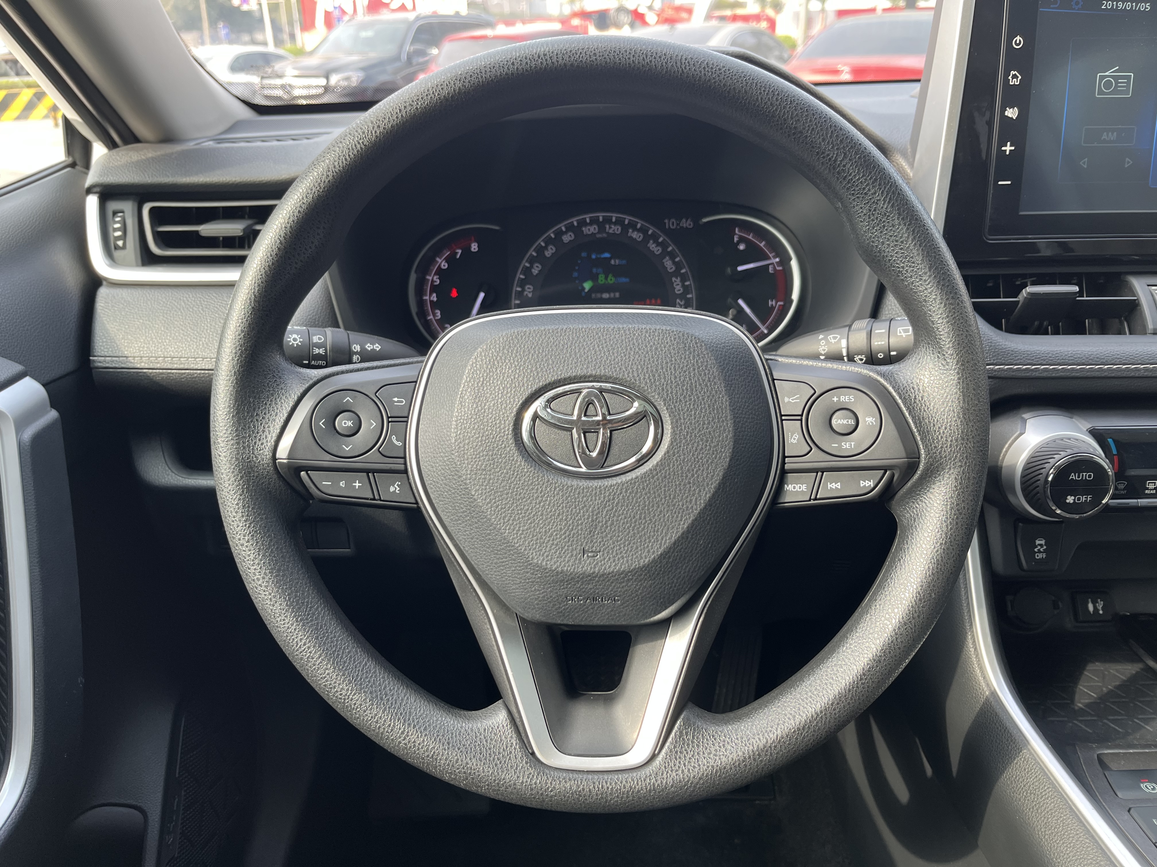 Toyota RAV4 2019 #19 Toyota RAV4 2019 car image #19