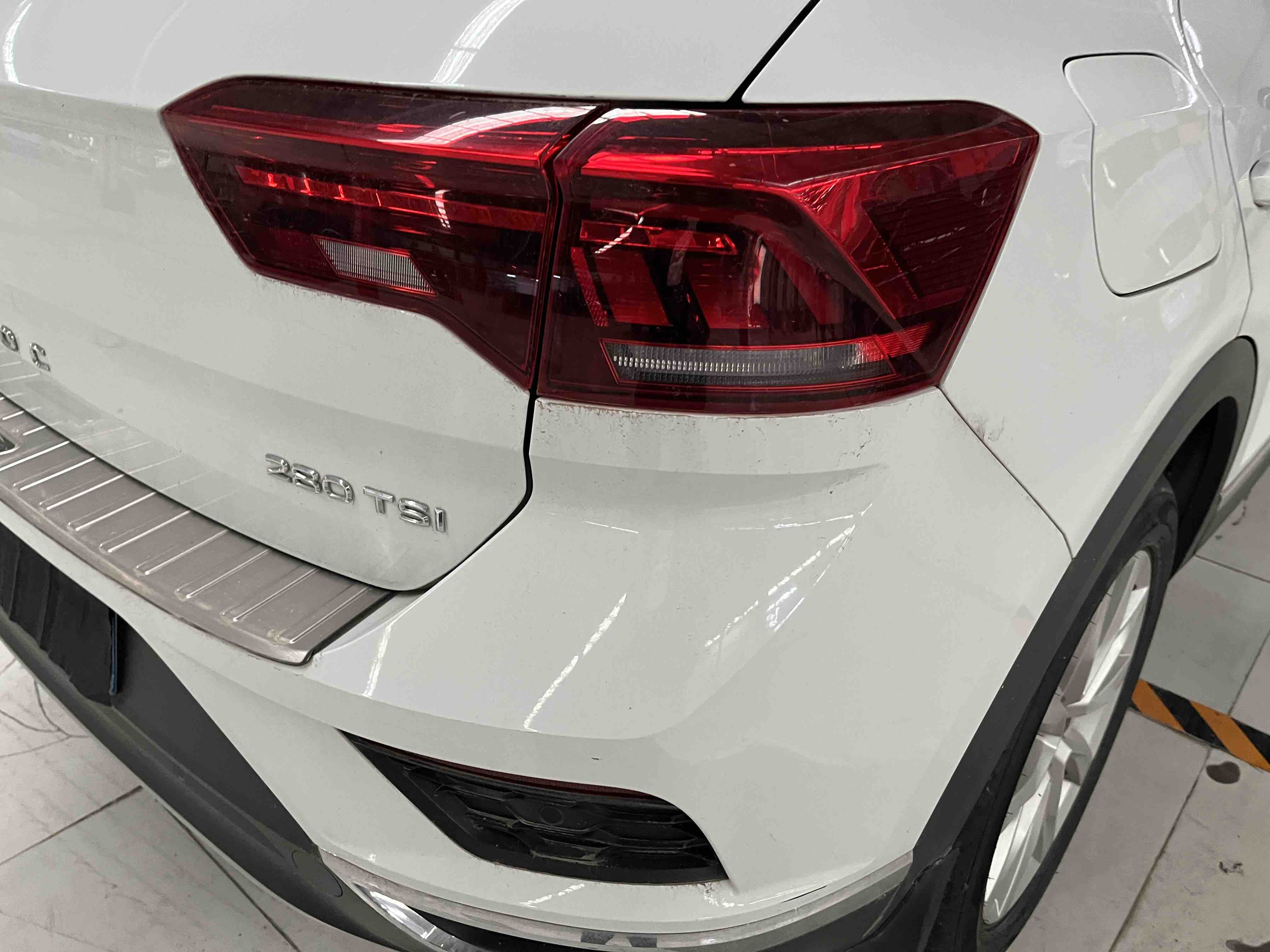 T-Roc 2021 car image #19