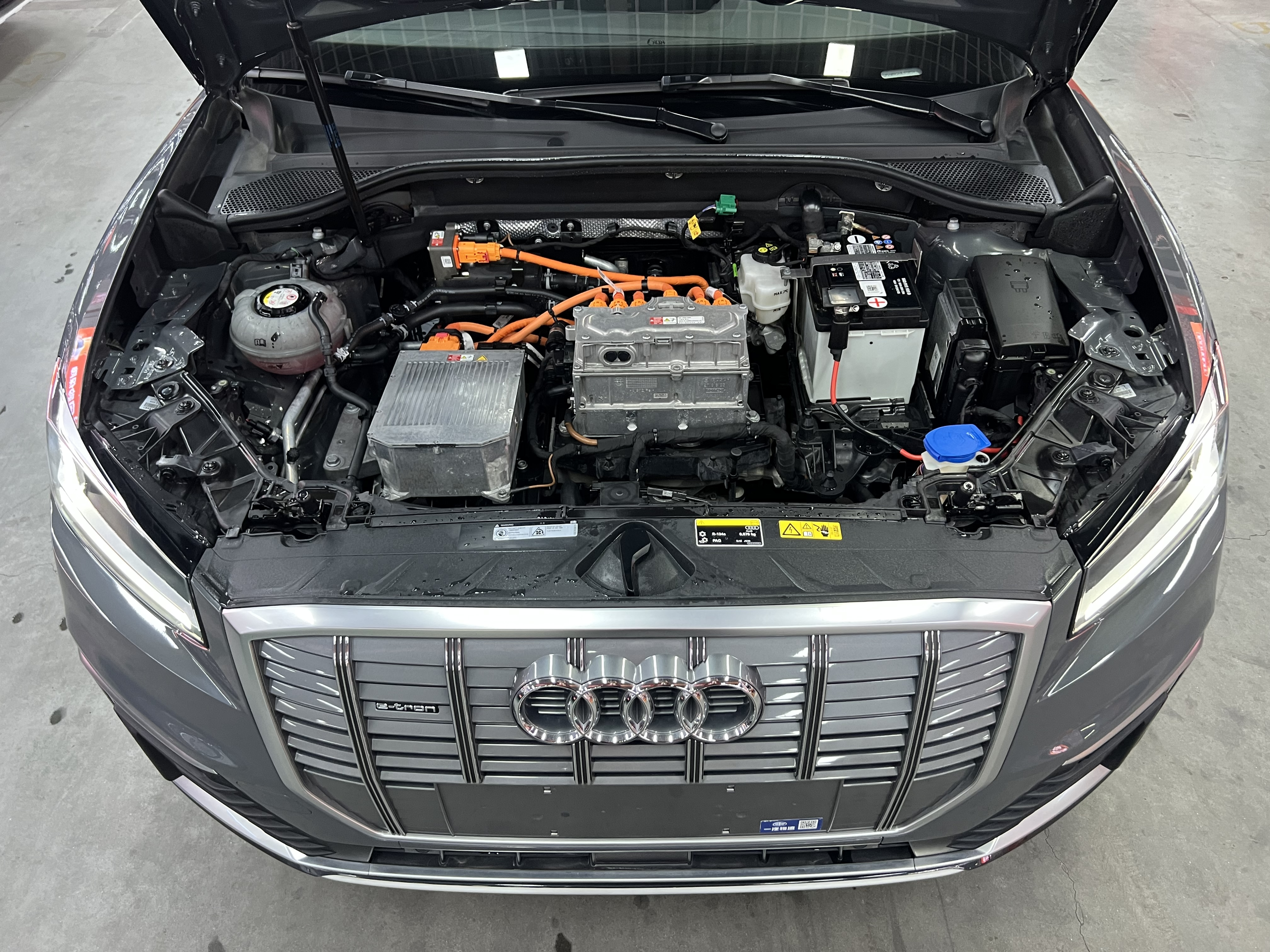 Audi Q2L e-tron 2021 car image #19