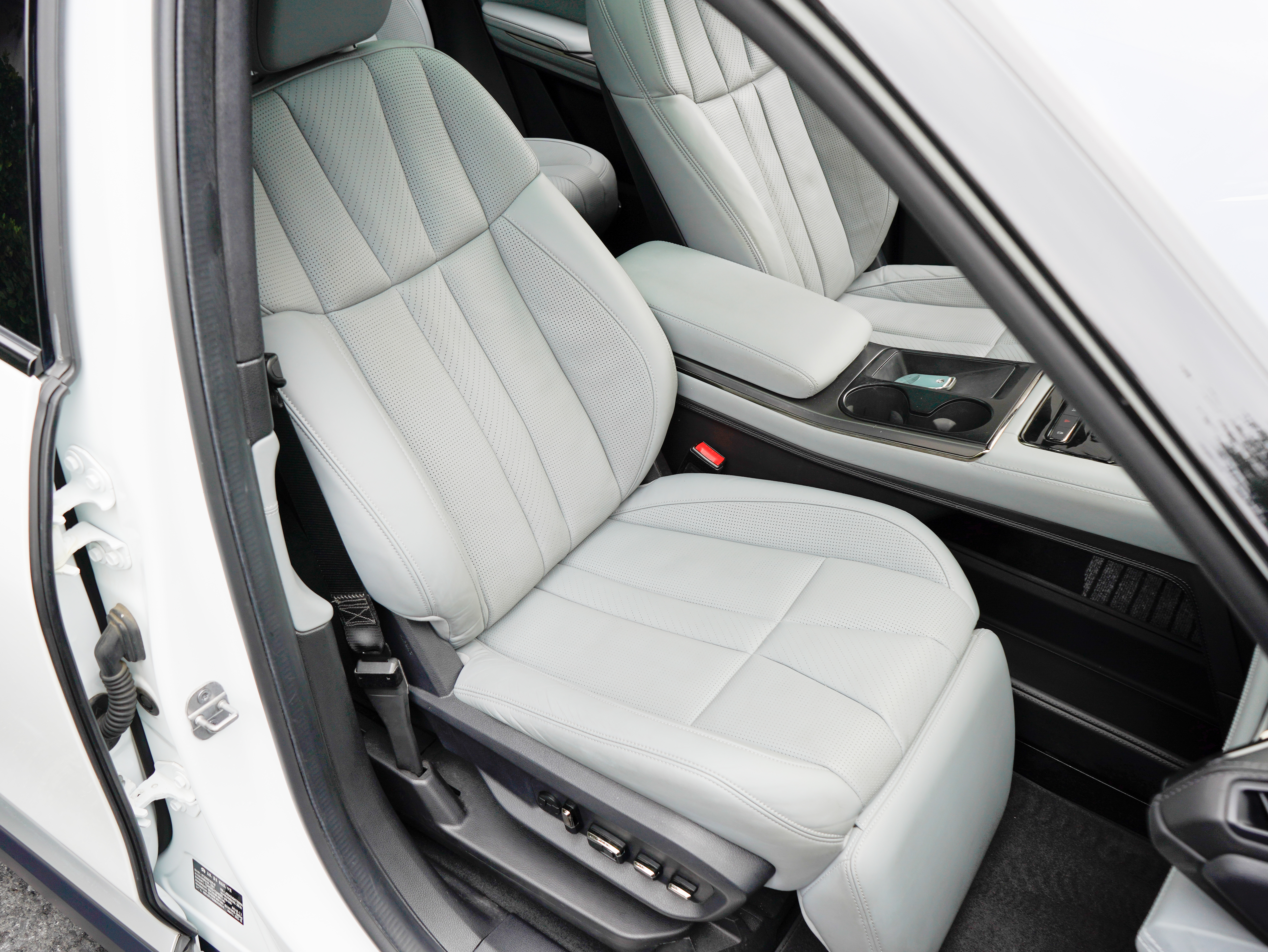 蔚来 蔚来ES8 2021 汽车图片 #19