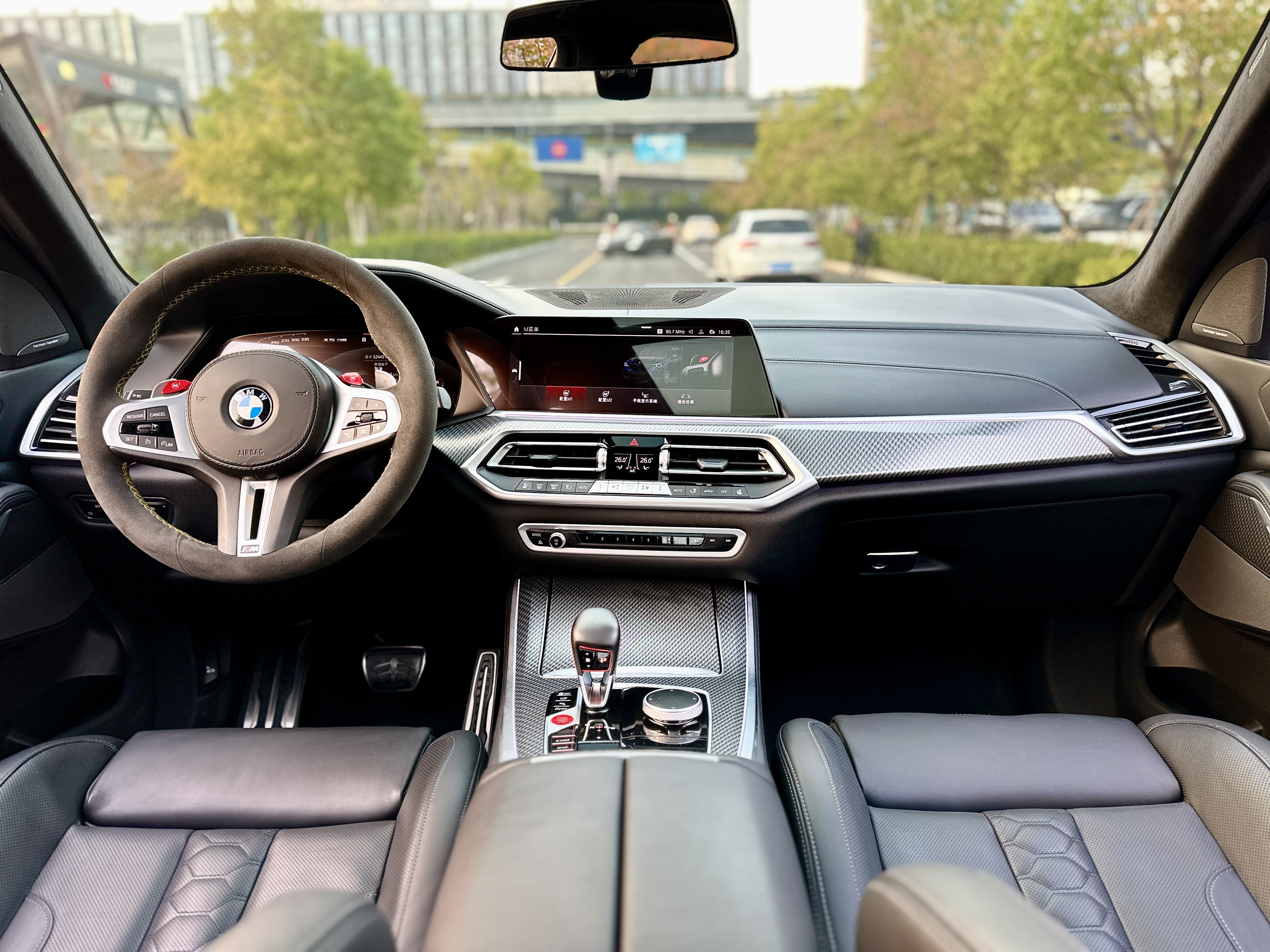 BMW X5 M 2021 car image #19