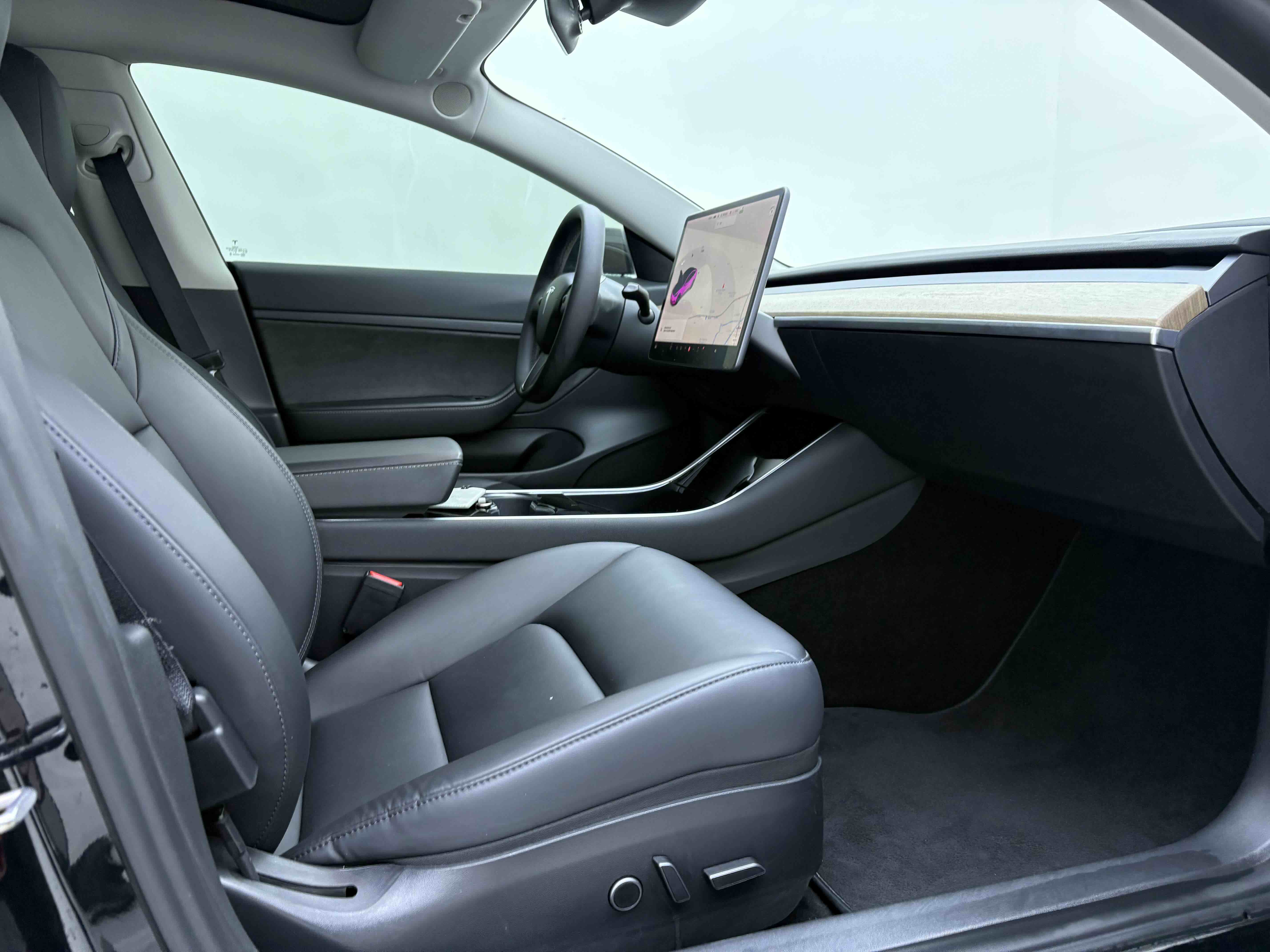 Tesla Model 3 2021 #19 Tesla Model 3 2021 car image #19