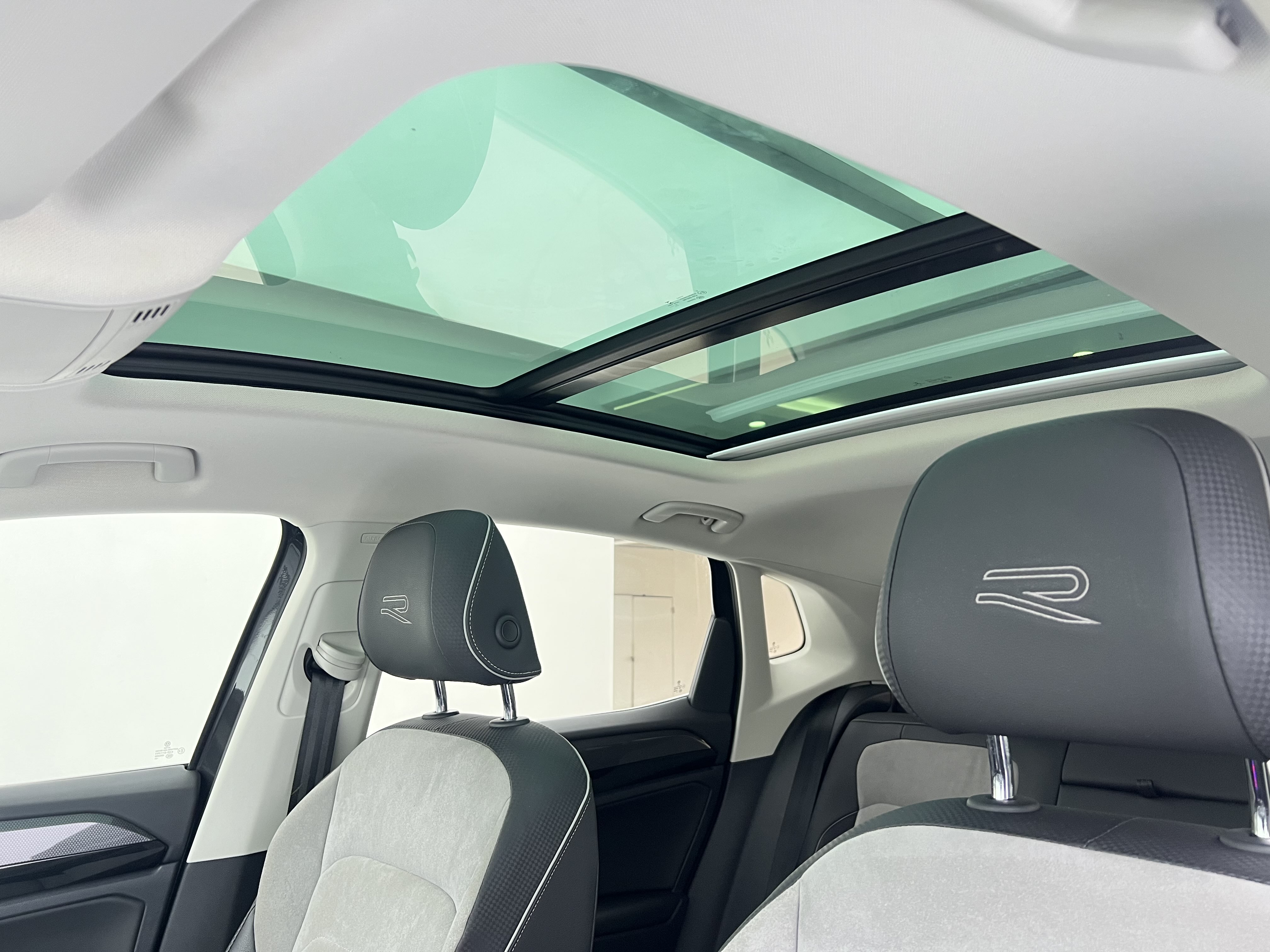 Volkswagen Tayron X 2021 car image #19